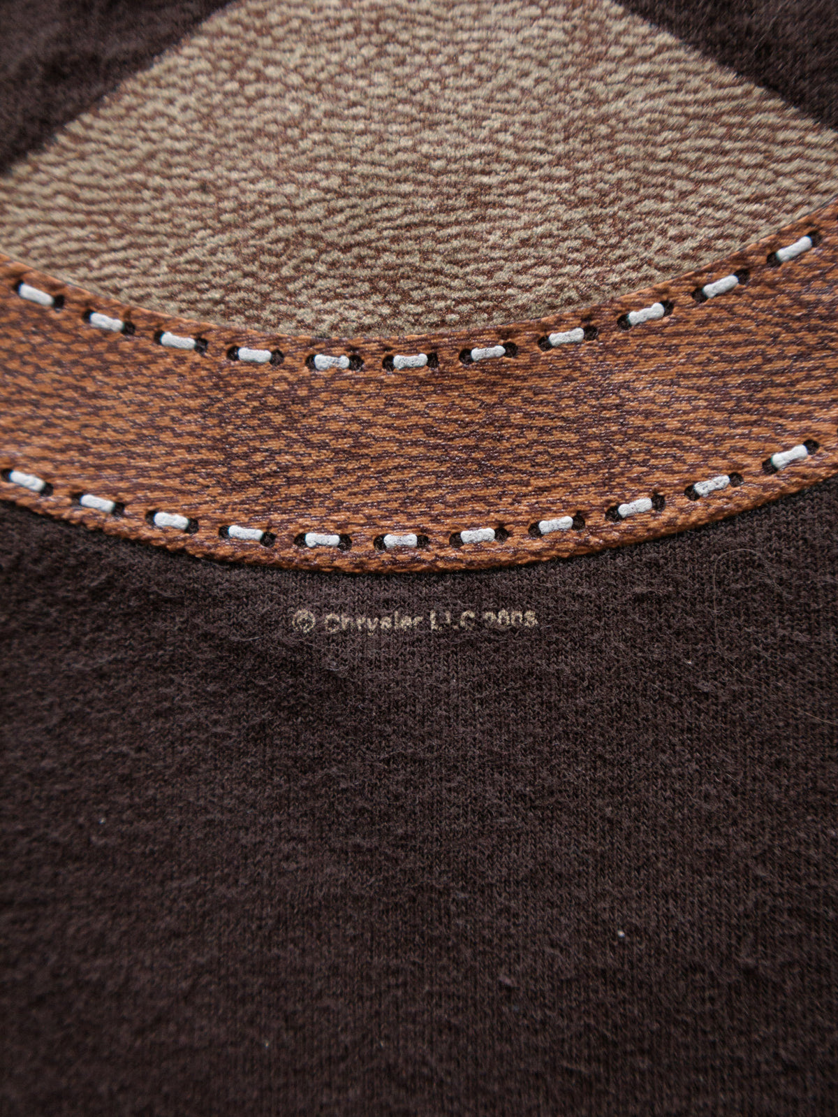 Vintage 2005 Brown Jeep Tee (XL)