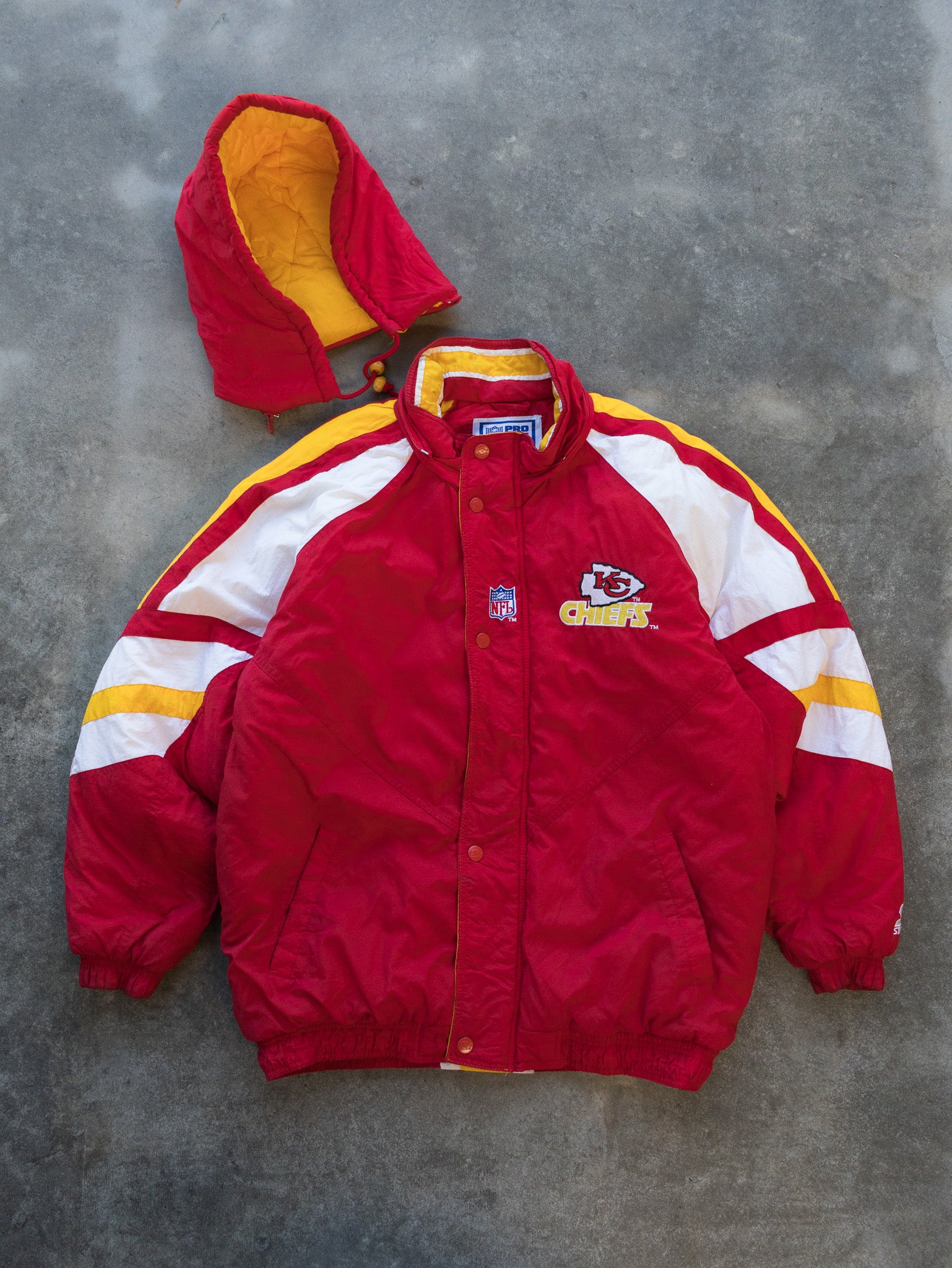 Vintage Starter Kansas City Chiefs Hooded Jacket (XL)