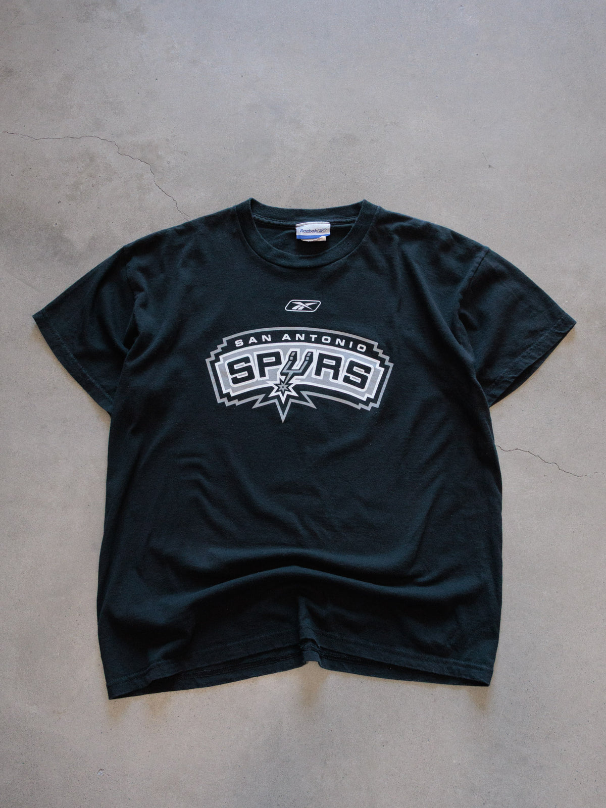 Vintage 00s Black Reebok San Antonio Spurs Tee (-)