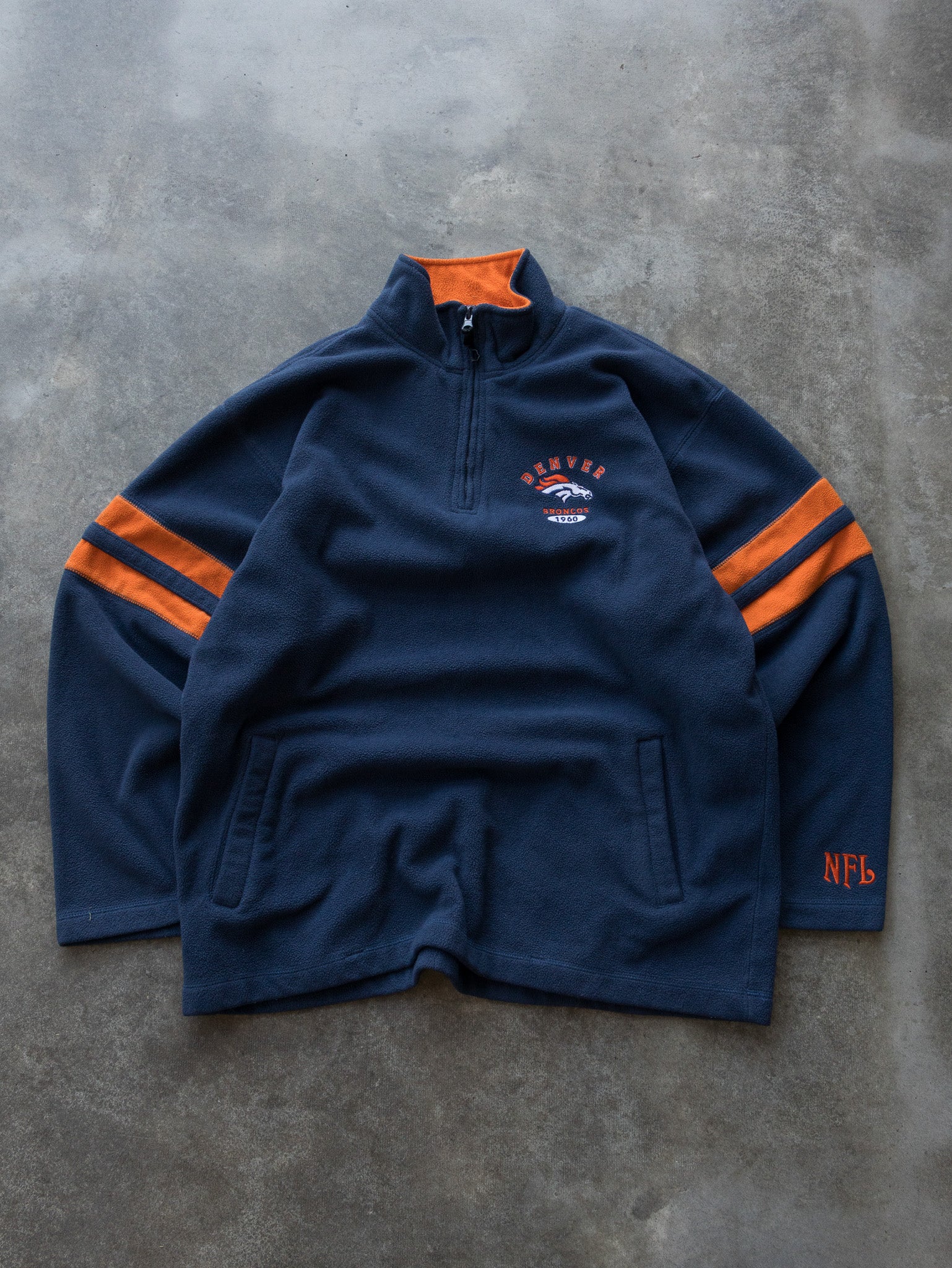 Vintage Denver Broncos 1/4 Zip Fleece Sweatshirt (L)