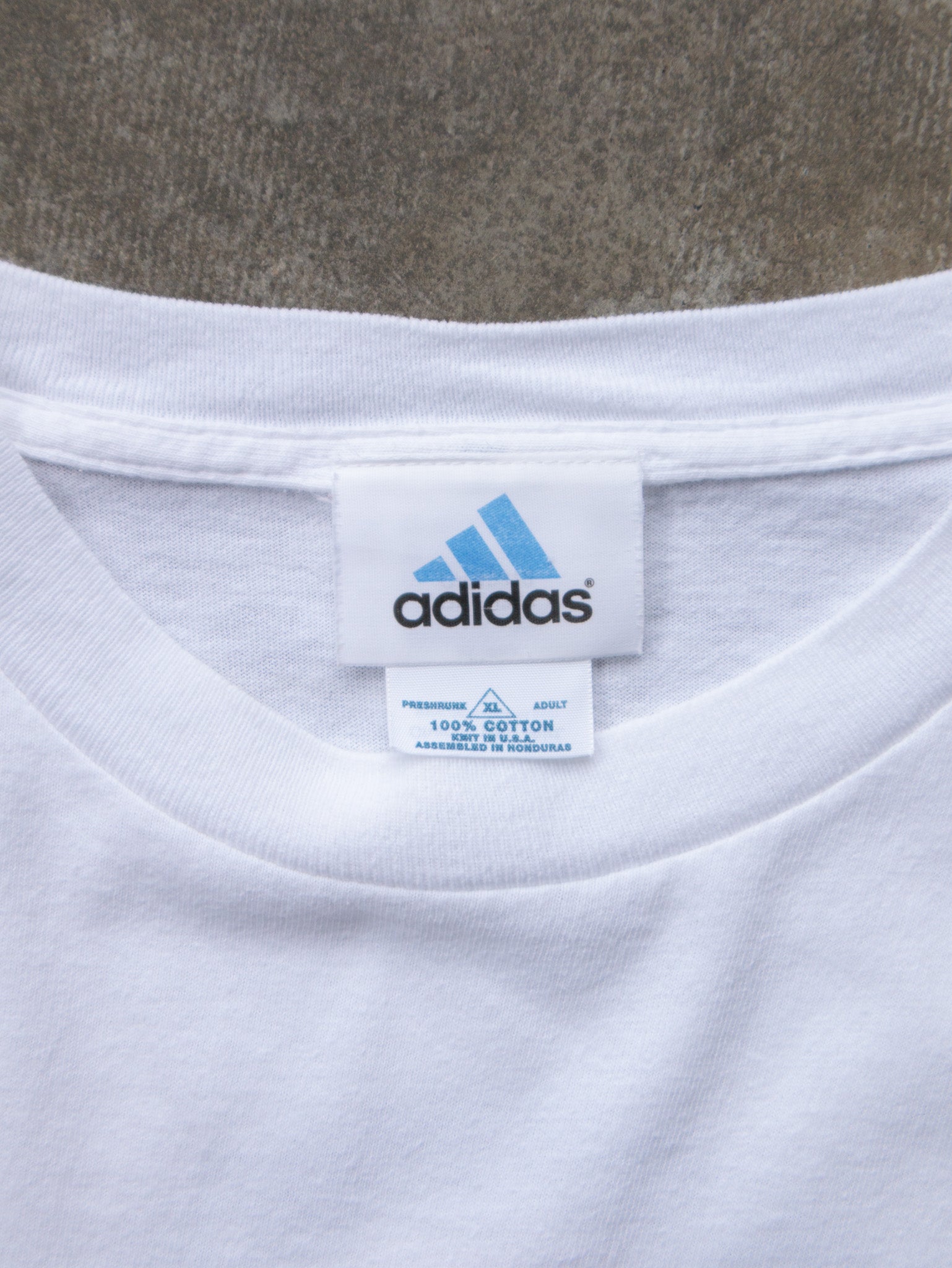 Vintage 2004 Adidas Chicago Cubs Tee (XL)