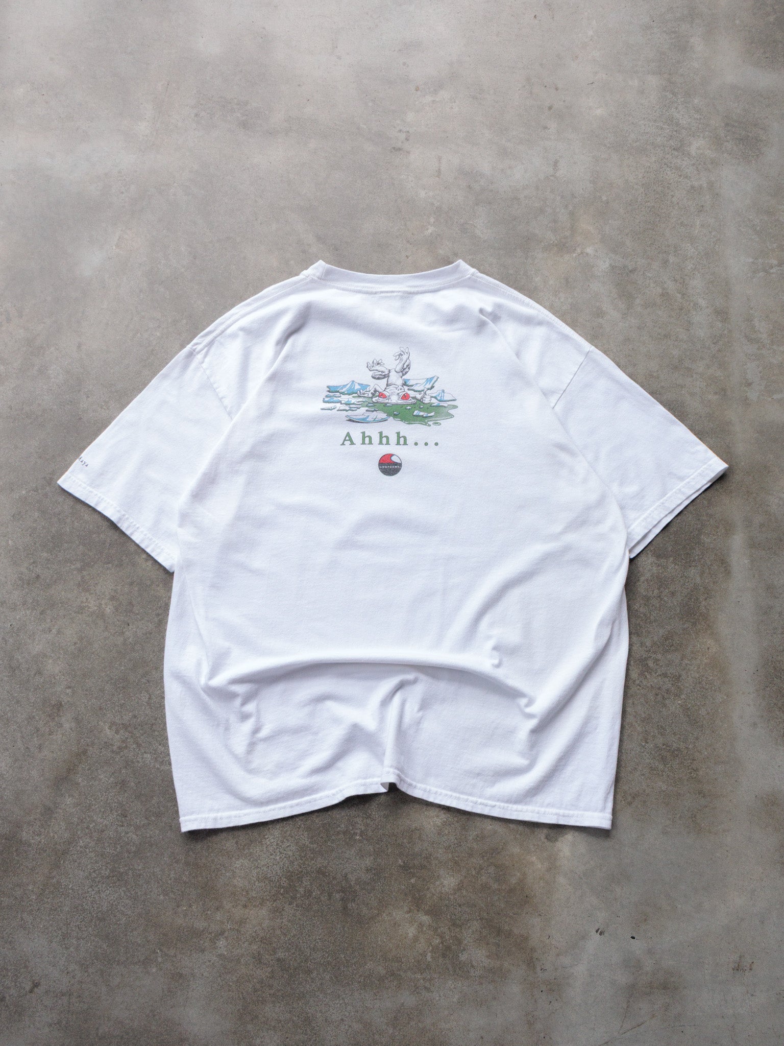 Vintage 1997 White Kamikaze Gecko Graphic Tee (XL)