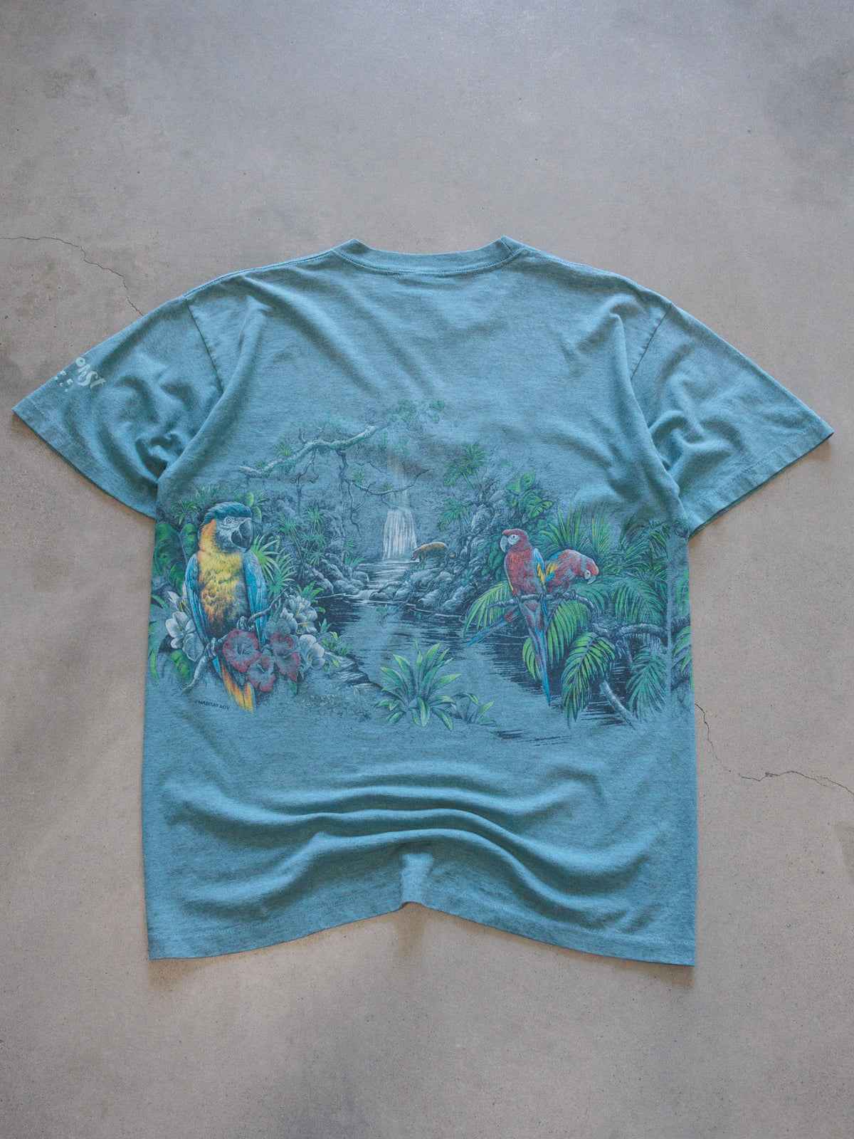 Vintage 90s Blue Rainforest Cafe Chicago Macaw Tee (-)