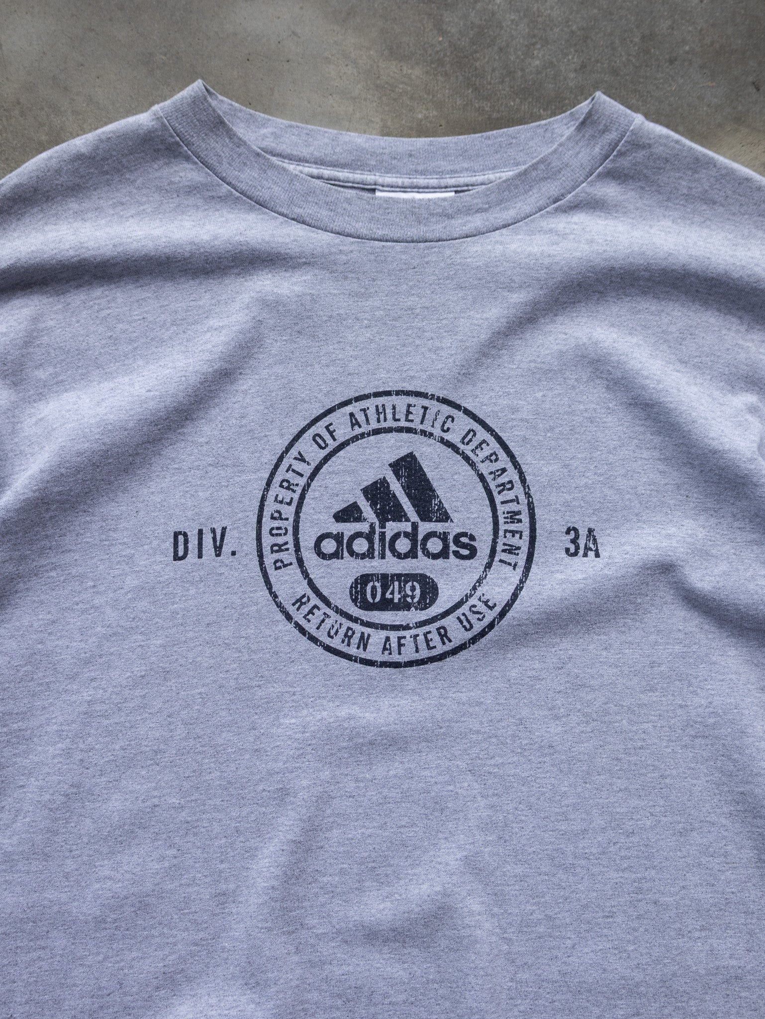Vintage 90s Grey Adidas Graphic Long Sleeve (L)