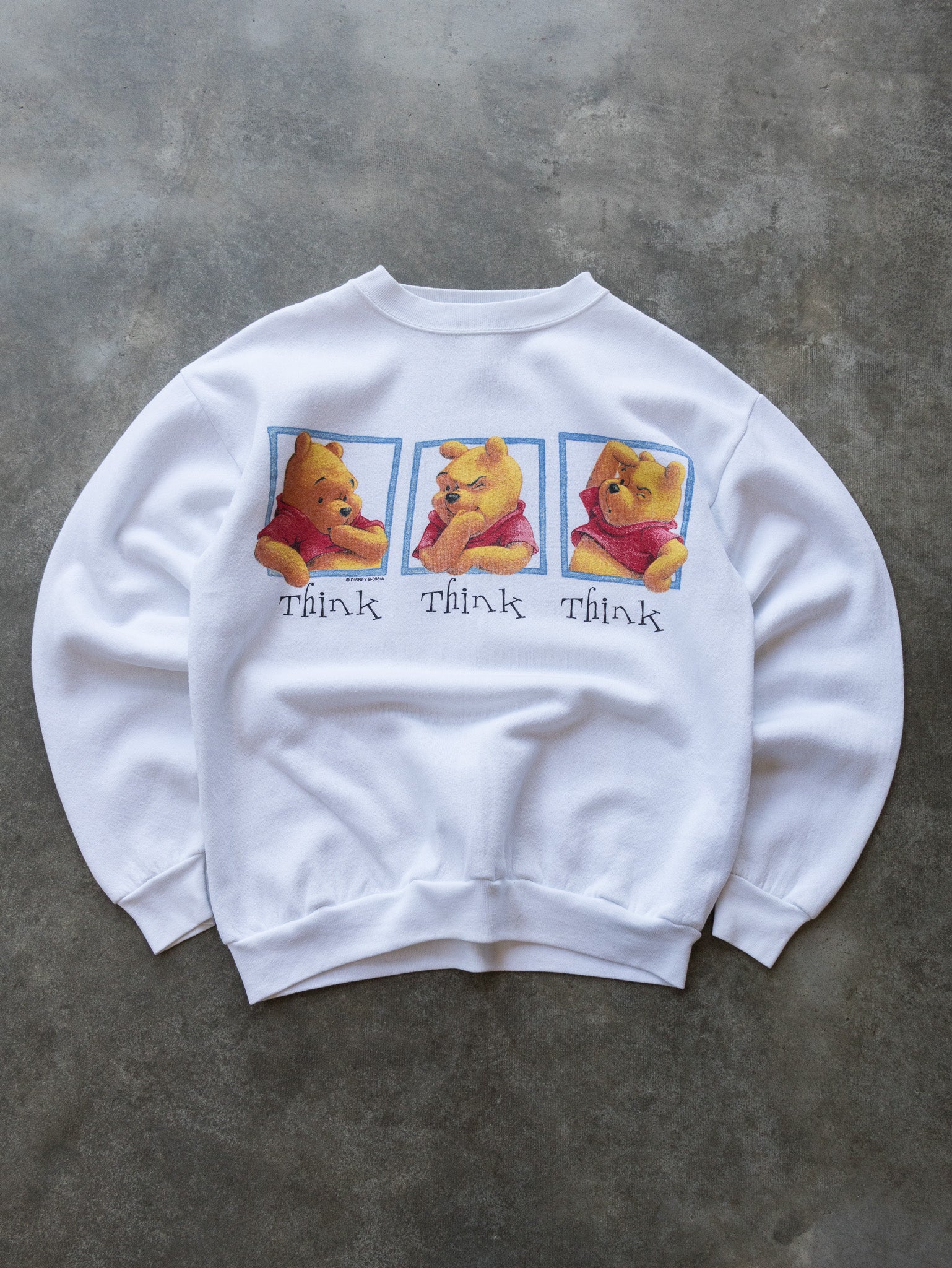 Vintage 90s White Disney Pooh Think Think Think Sweatshirt (M)
