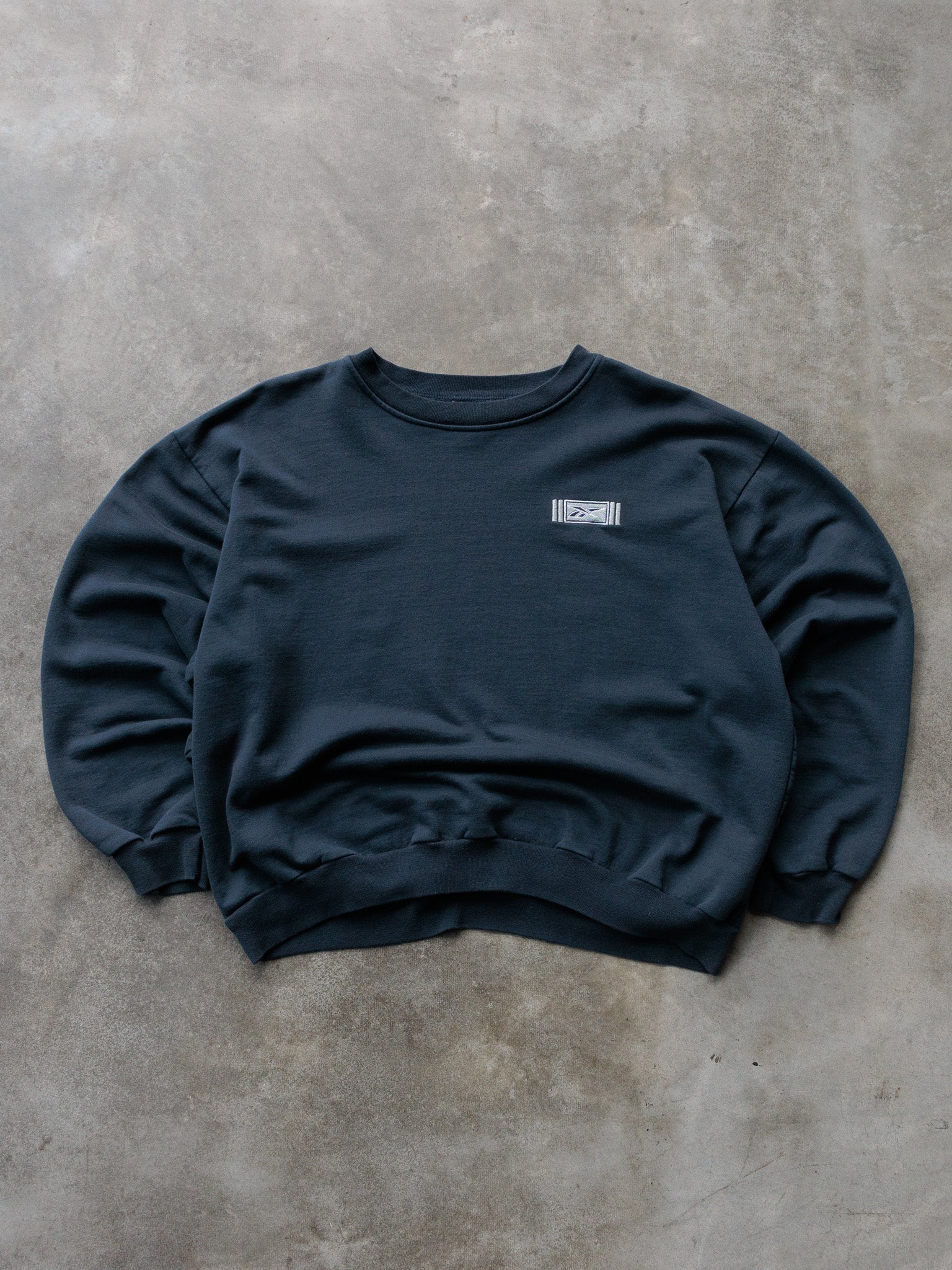 Vintage 90s Navy Reebok Sweatshirt (L)