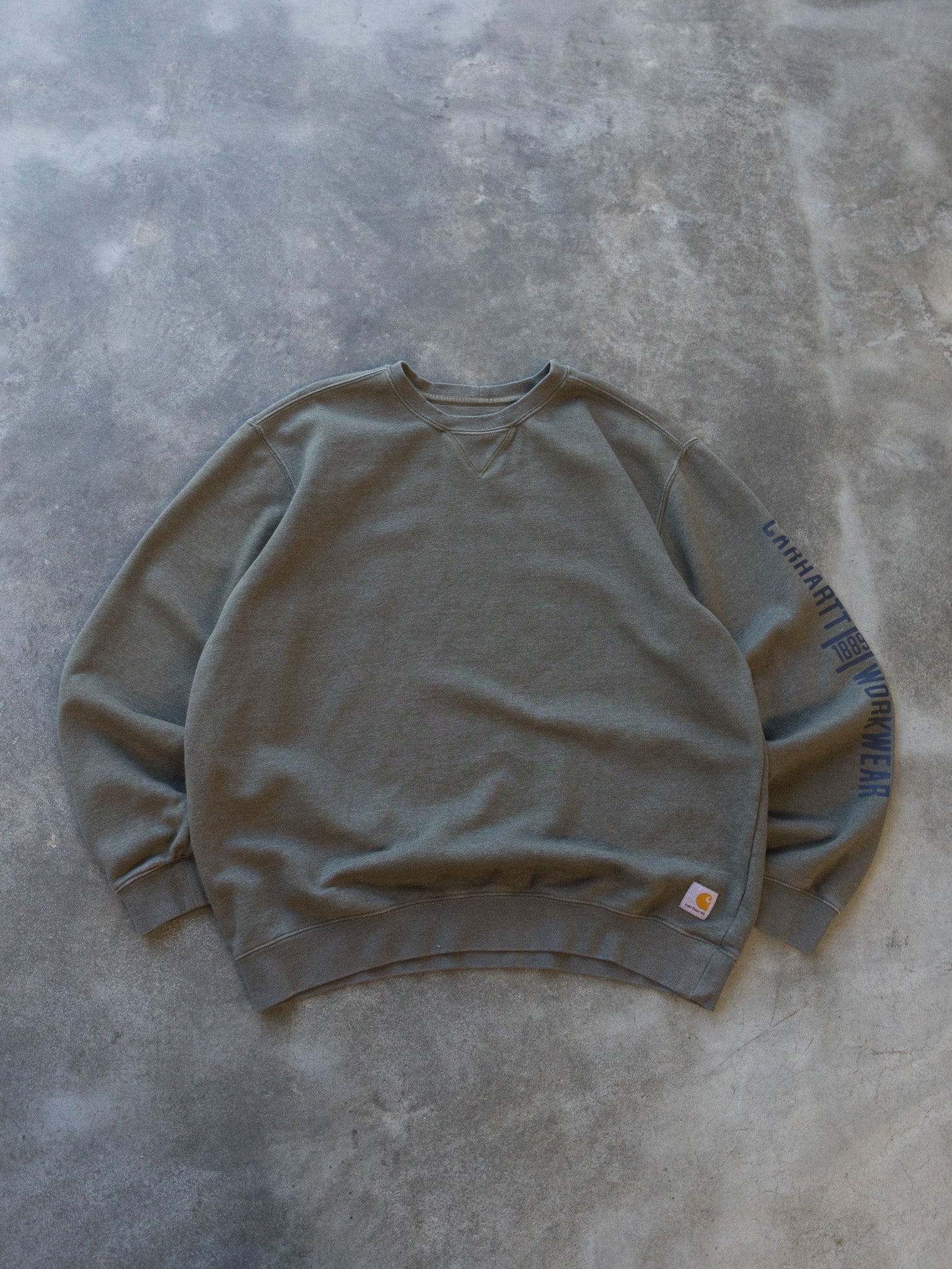 Vintage Olive Carhartt Workwear Sweatshirt (L)