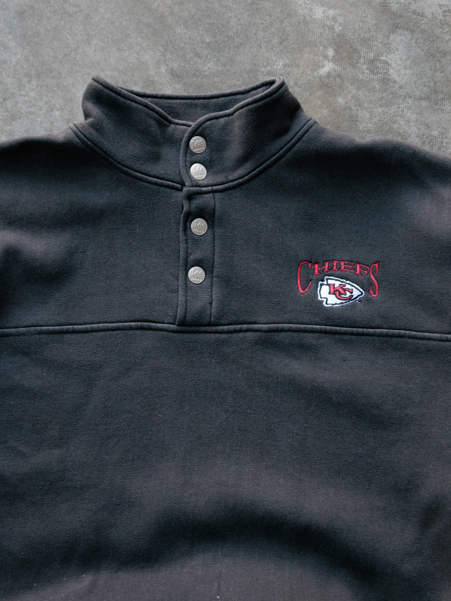 Vintage 90s Black Lee Sport Kansas City Chiefs Sweatshirt (2XL)