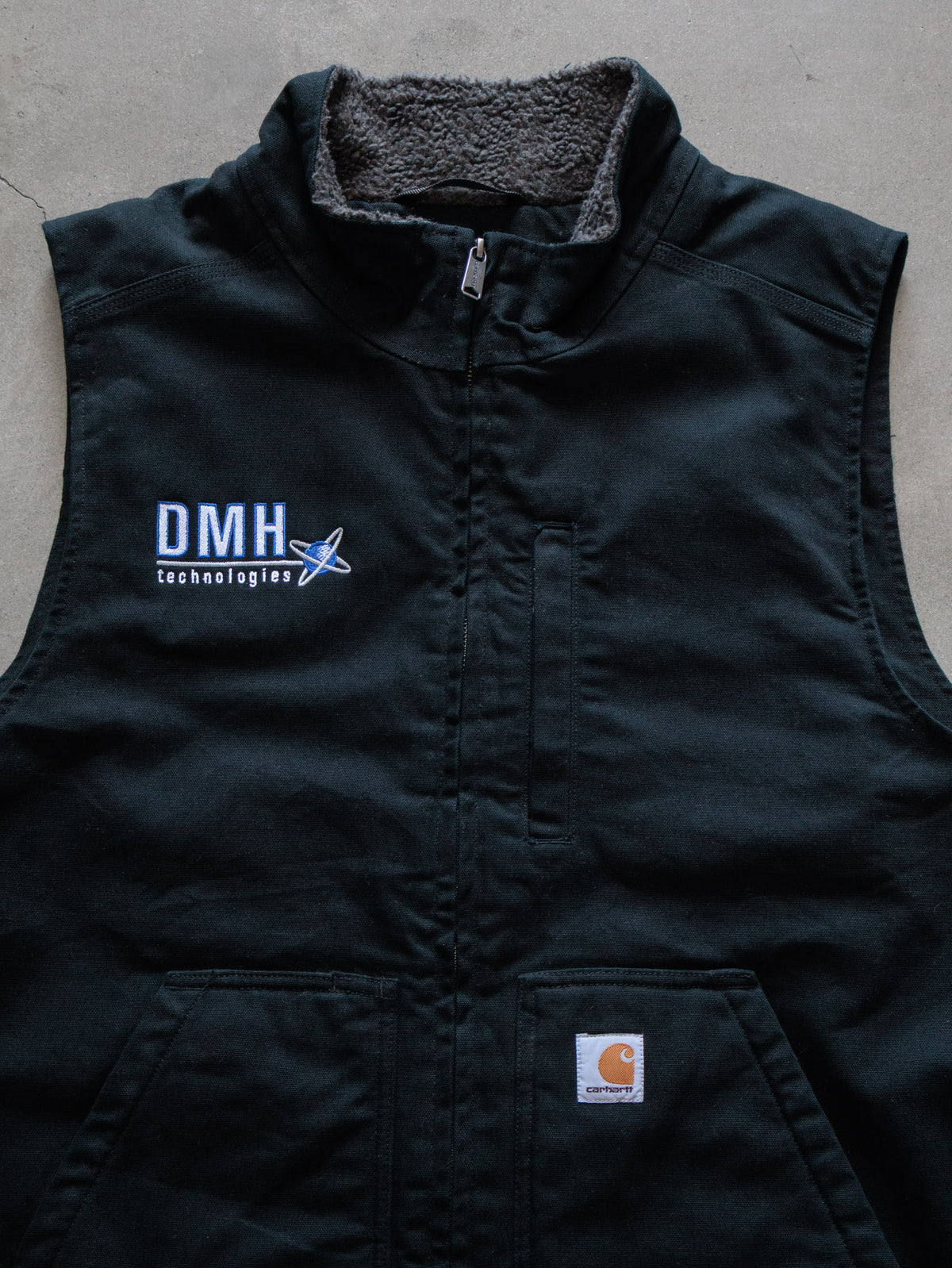 Vintage Black Carhartt DMH Technologies Sherpa-Lined Vest (XL)