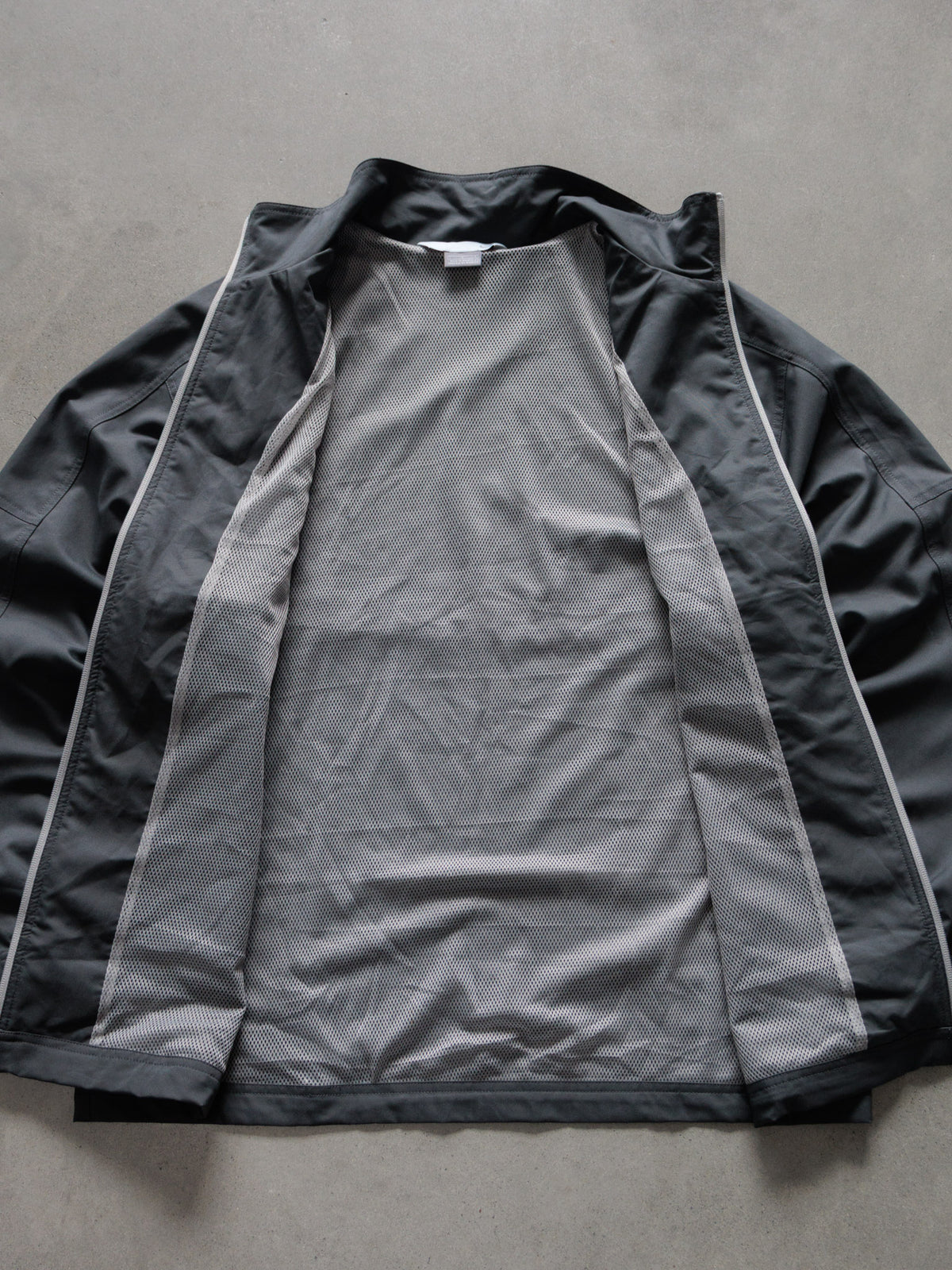 Vintage 00s Grey Nike Windbreaker (L)