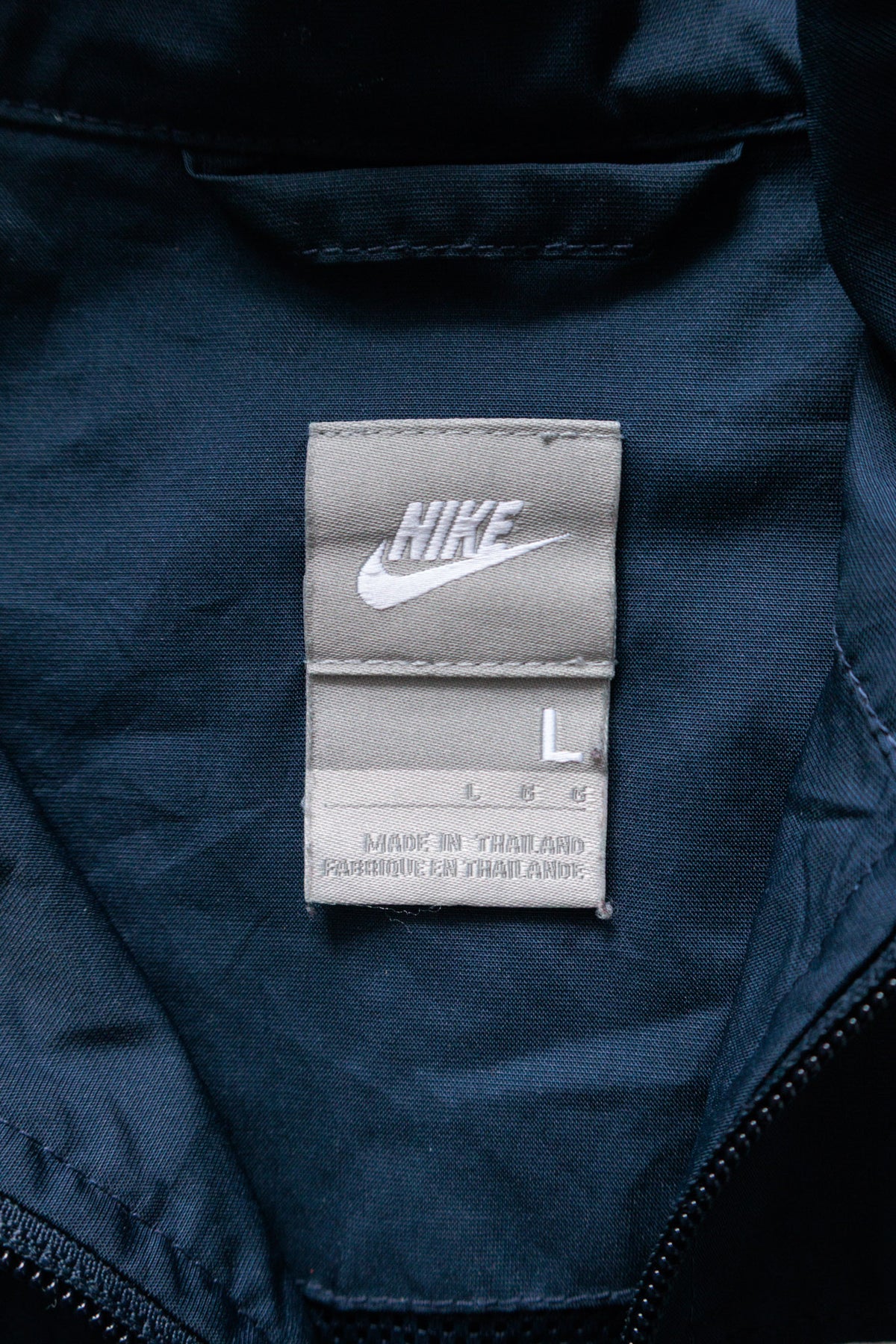 Vintage 00s Navy Nike Windbreaker (L)