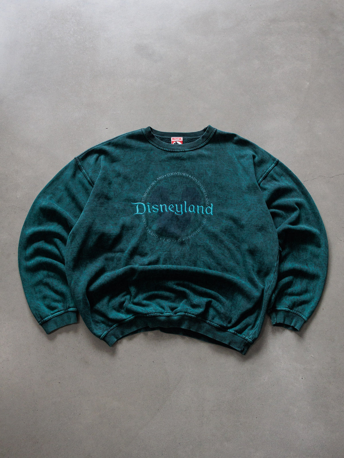 Vintage 1996 Green Disneyland Sweatshirt (L/XL)