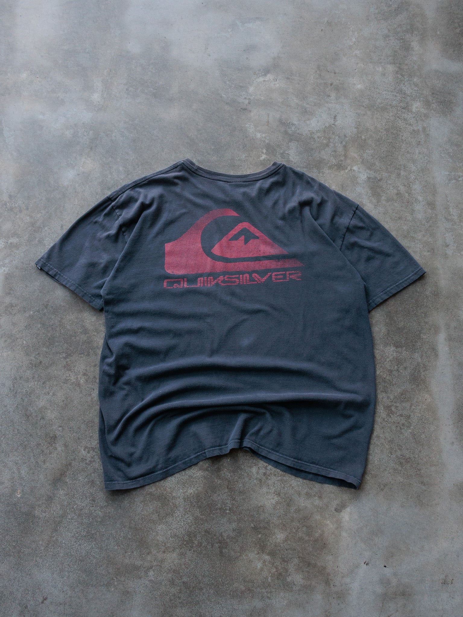 Vintage 00s Navy Quiksilver Tee (-)