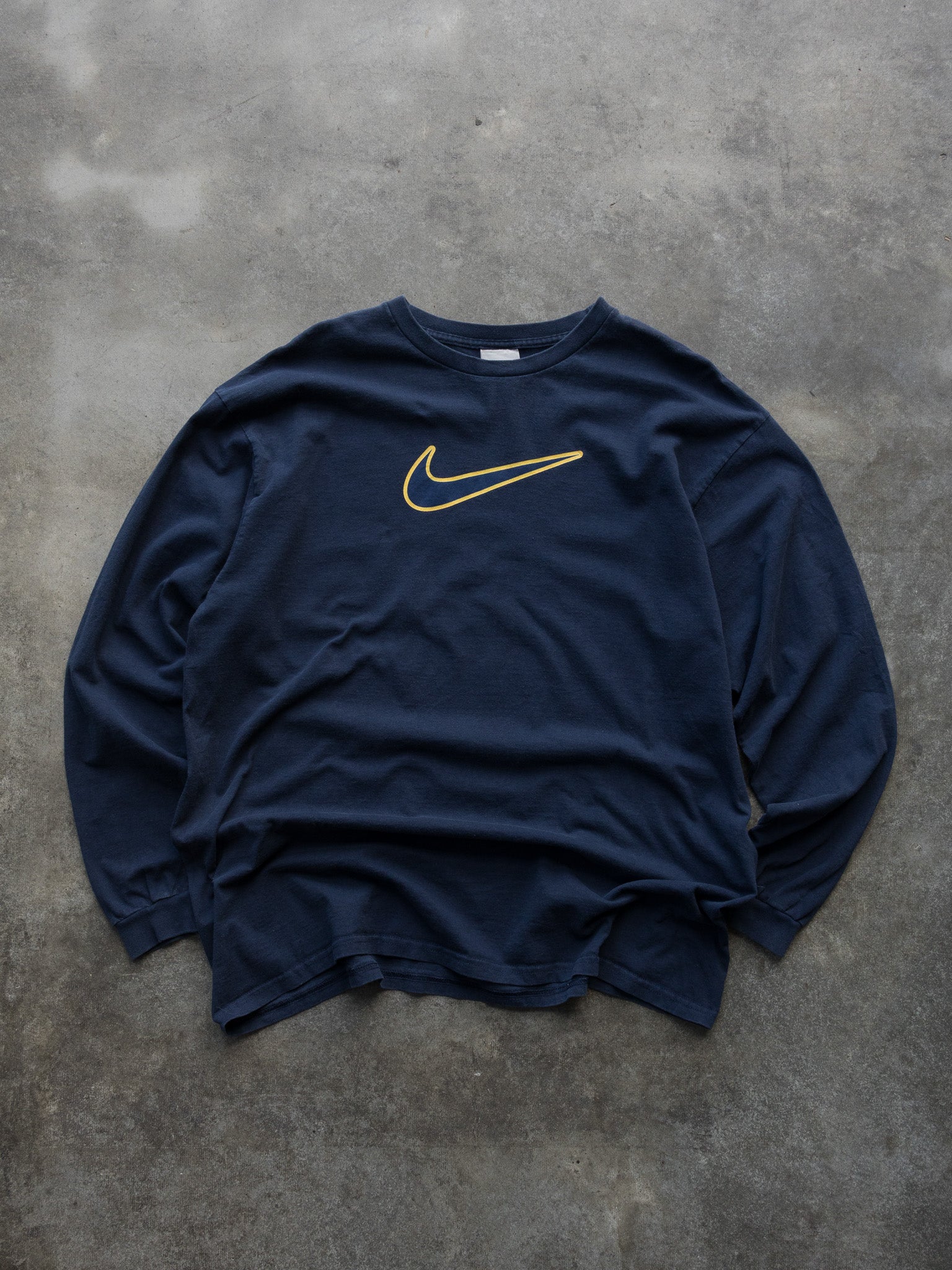 vintage navy nike sweatshirt
