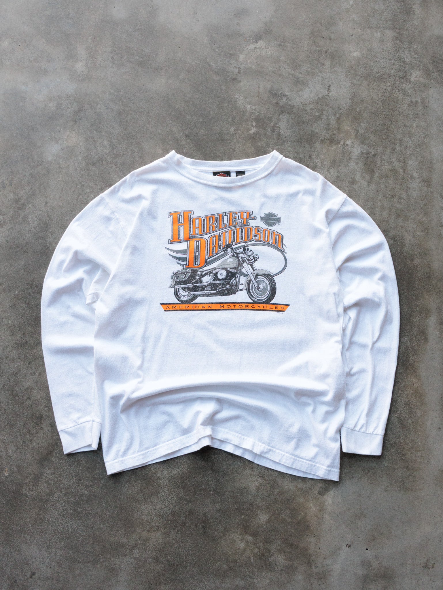 Vintage 2003 White Harley-Davidson Latrobe Pennsylvania Long Sleeve (L)