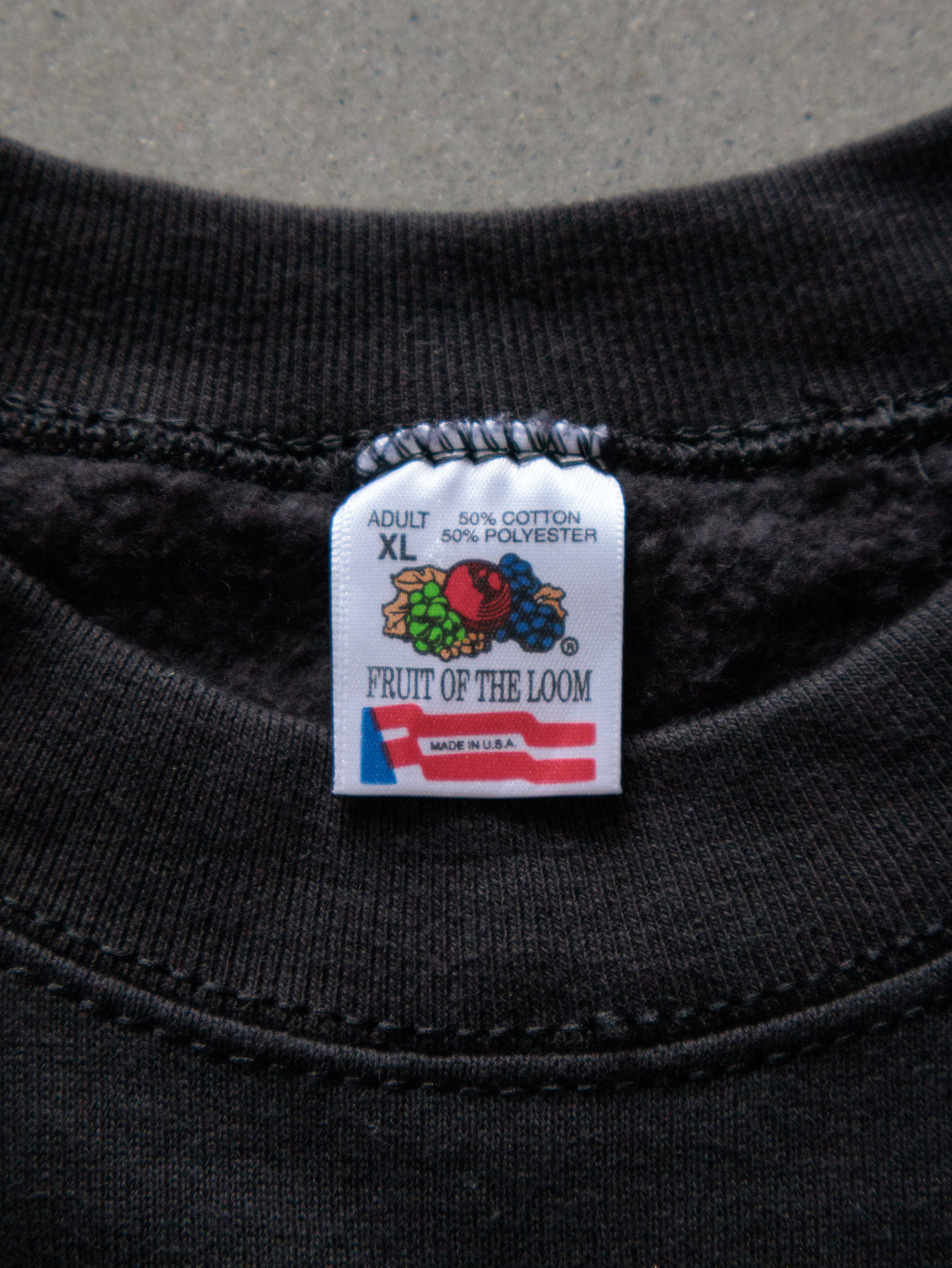 Vintage 1994 Black Laughlin Sweatshirt (XL)