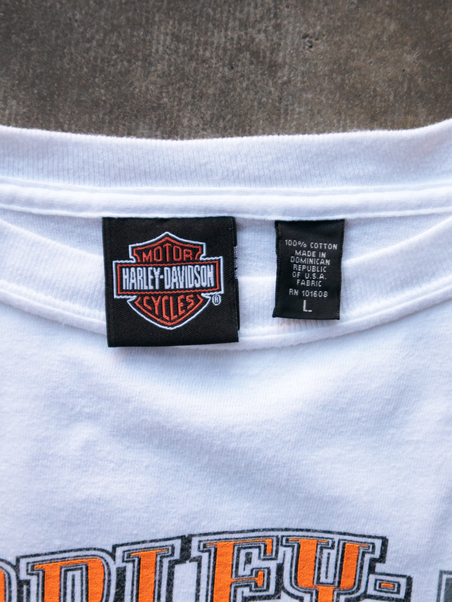 Vintage 2003 White Harley-Davidson Latrobe Pennsylvania Long Sleeve (L)