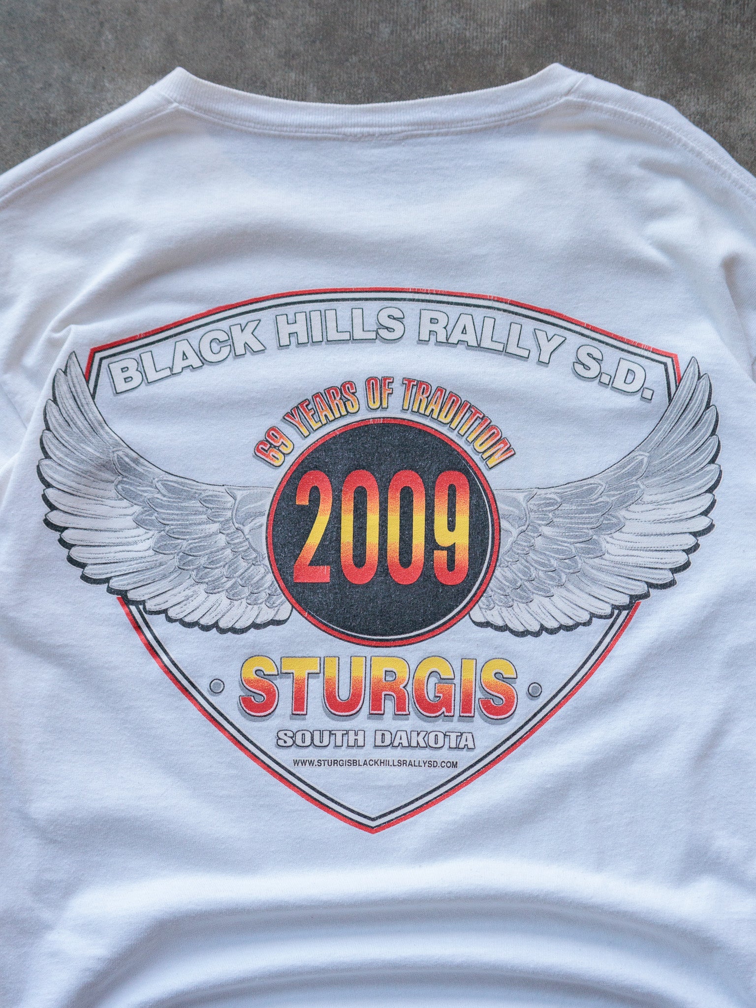 Vintage 2009 White Sturgis Black Hills Rally Long Sleeve Tee (-)