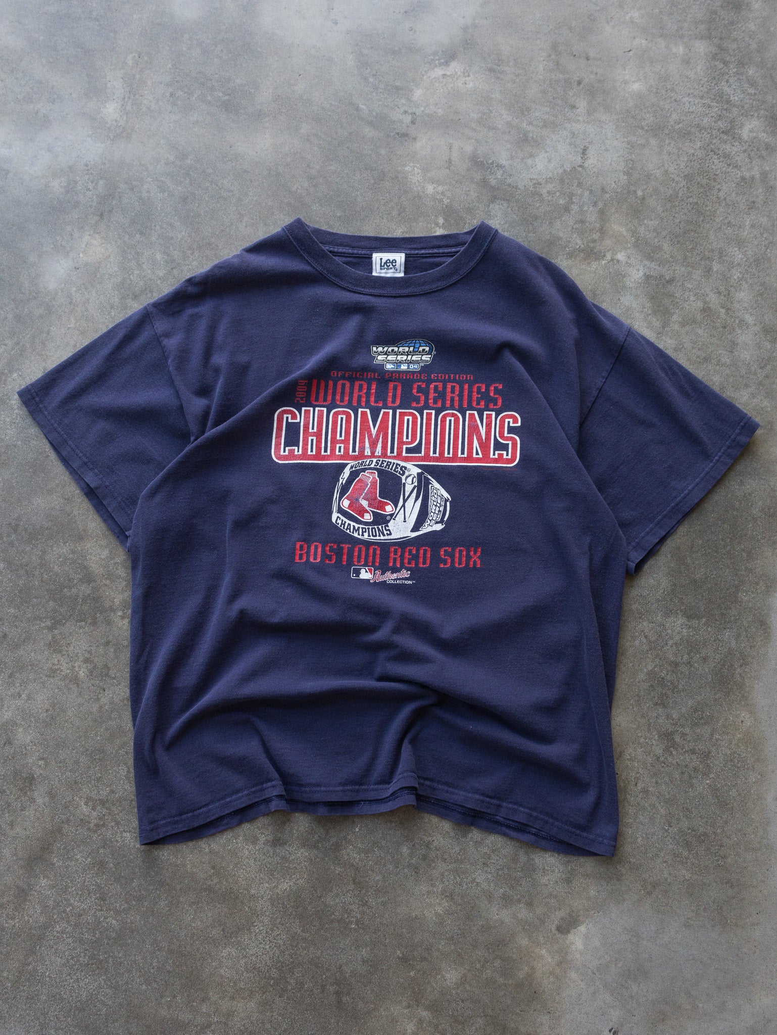 Vintage 2004 Boston Red Sox World Series Champs Tee (XL)