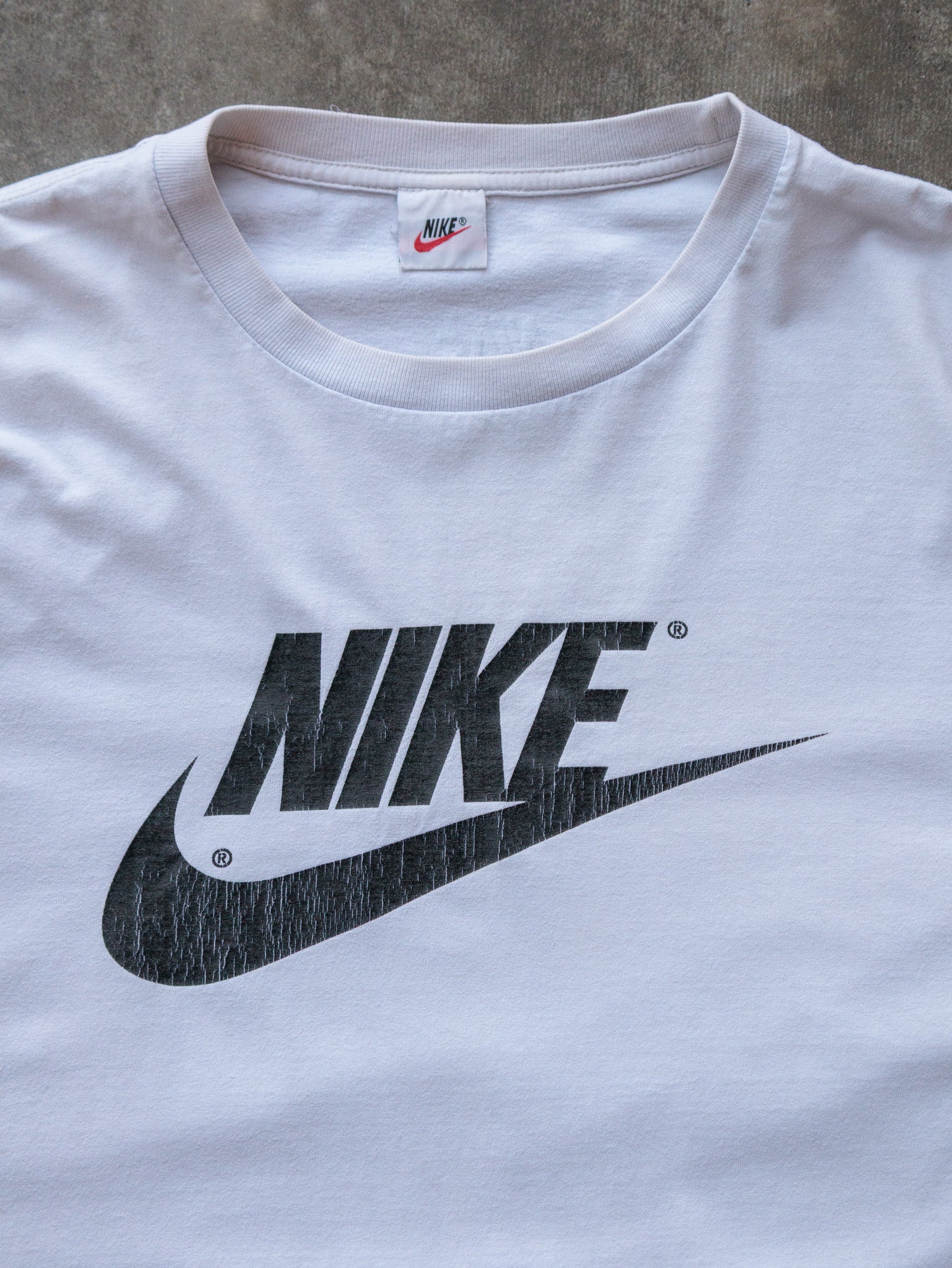 Vintage 90s White Nike Tee (-)