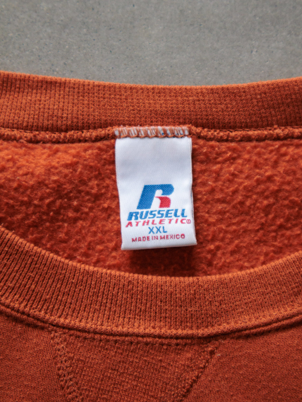 Vintage 2005 Orange Russell Athletic Texas Sweatshirt (2XL)