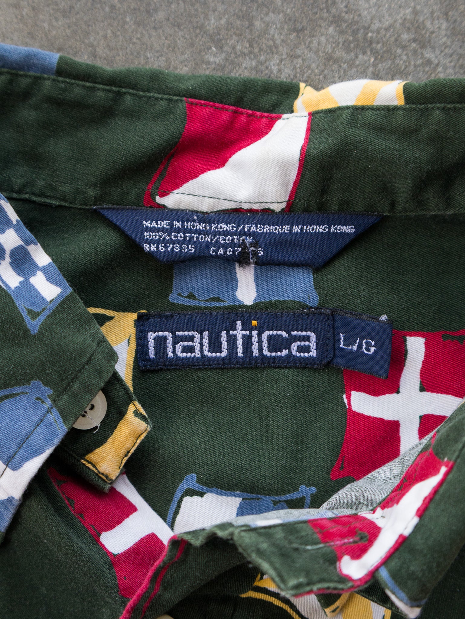 Vintage 90s Green Nautica Nautical Flag Print Short Sleeve Shirt (L)