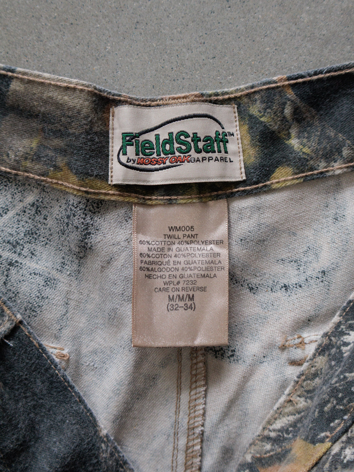 Vintage 00s Brown Mossy Oak Camo Cargo Pants (M)