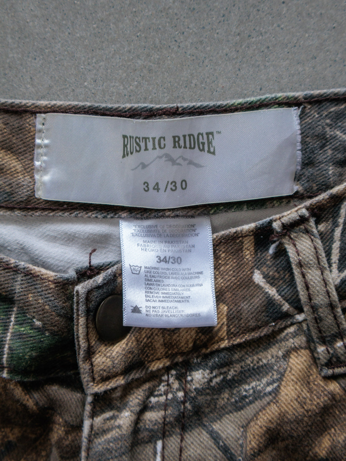 Vintage Brown Realtree Camo Pants (W34)