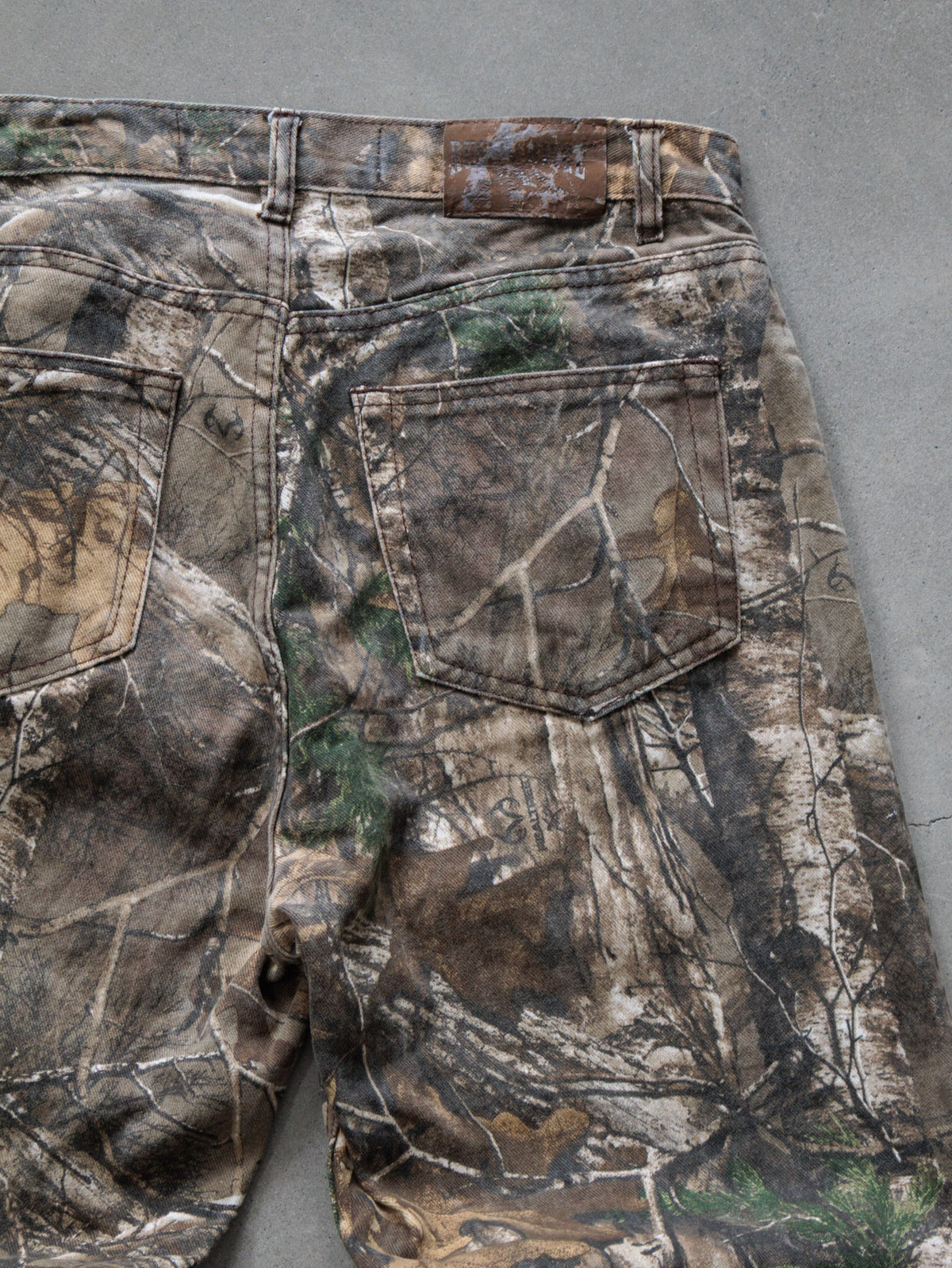 Vintage Brown Realtree Camo Pants (W34)