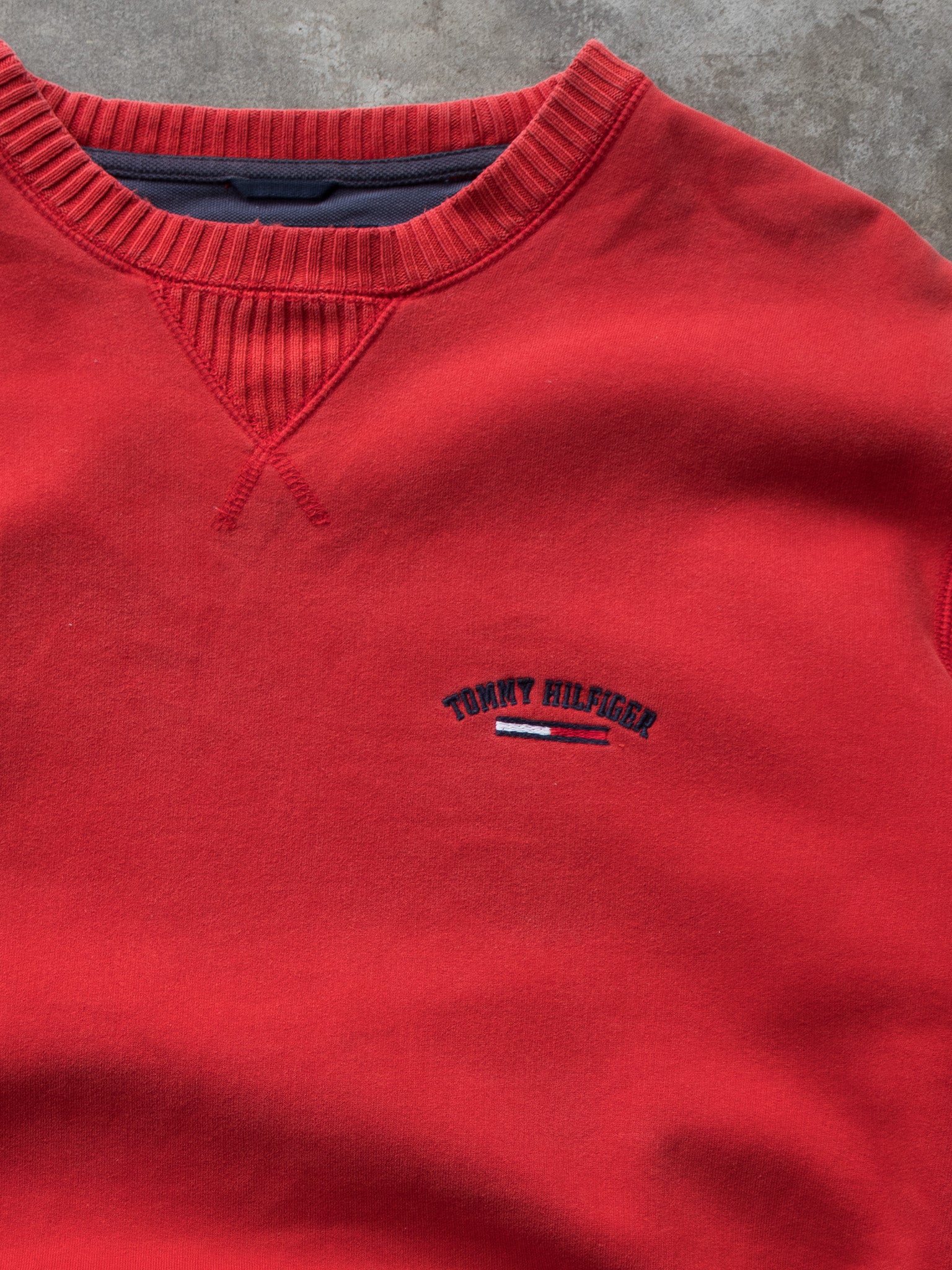 Vintage 00s Red Tommy Hilfiger Spell Out Sweatshirt (L)
