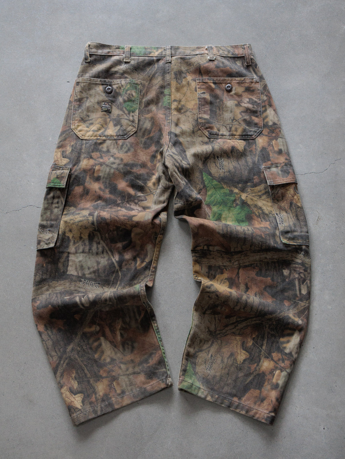 Vintage Brown Advantage Camo Wrangler Cargo Pants (W32)