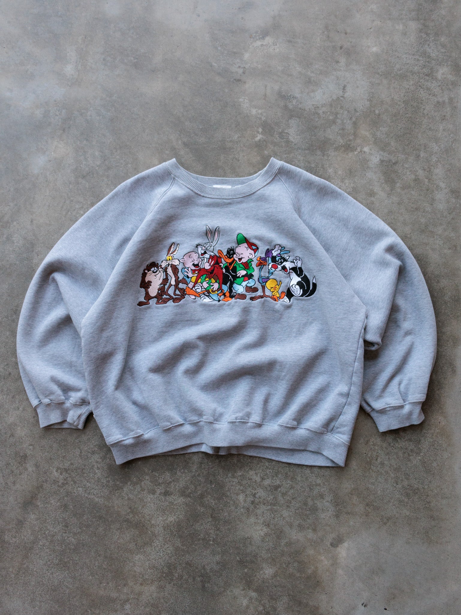 Vintage 90s Grey Looney Tunes Characters Sweatshirt (L)