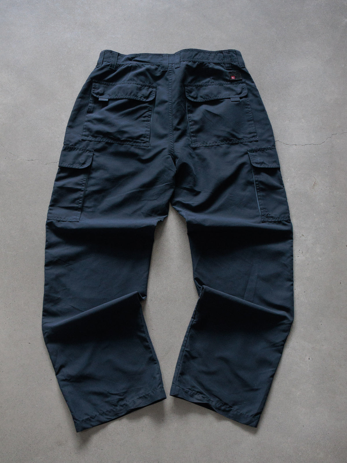 Vintage 00s Black Quiksilver Cargo Pants (W34)