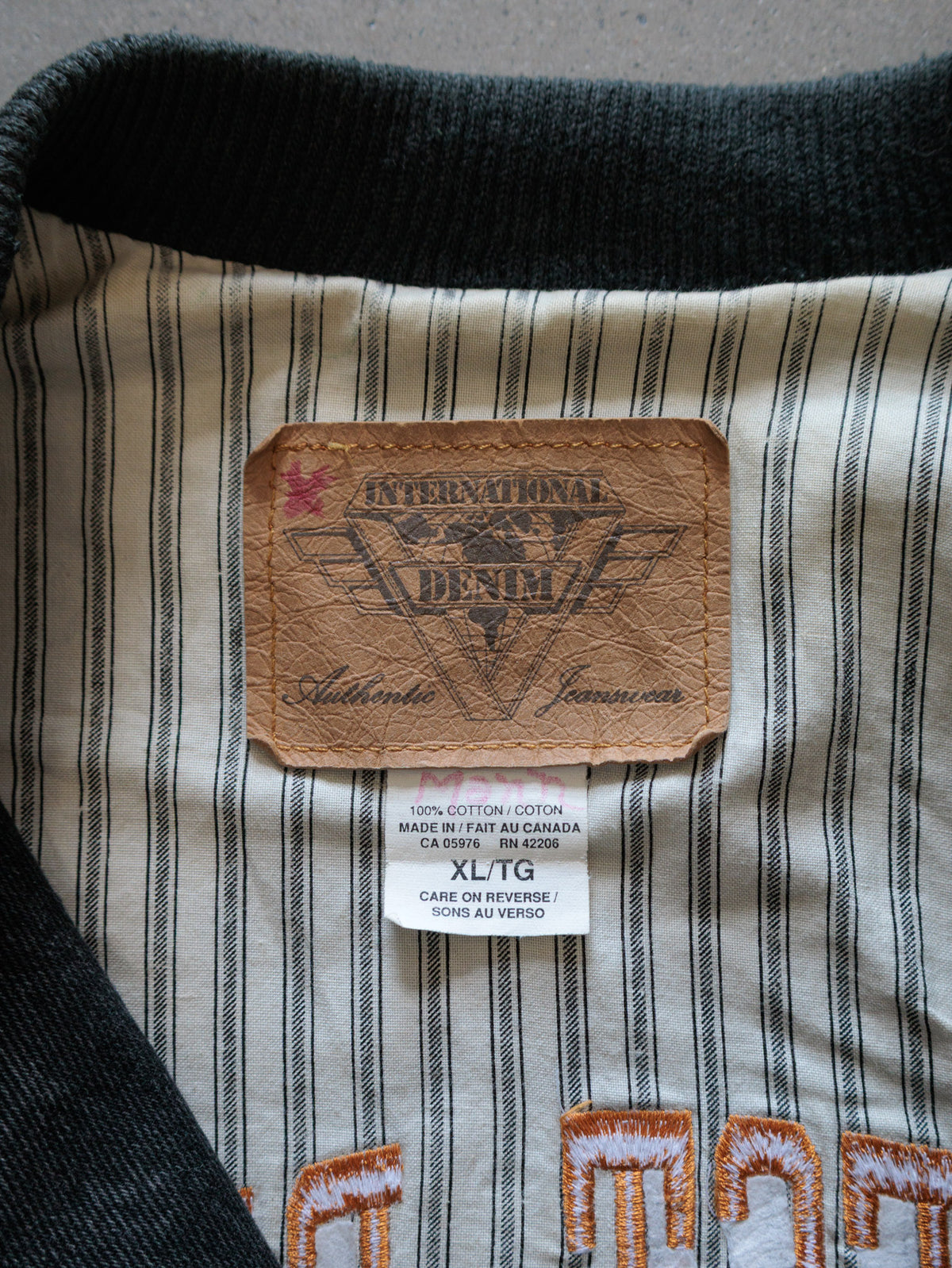 Vintage 90s Black & Beige Forest Ridge Golf Club Varsity Jacket (XL)