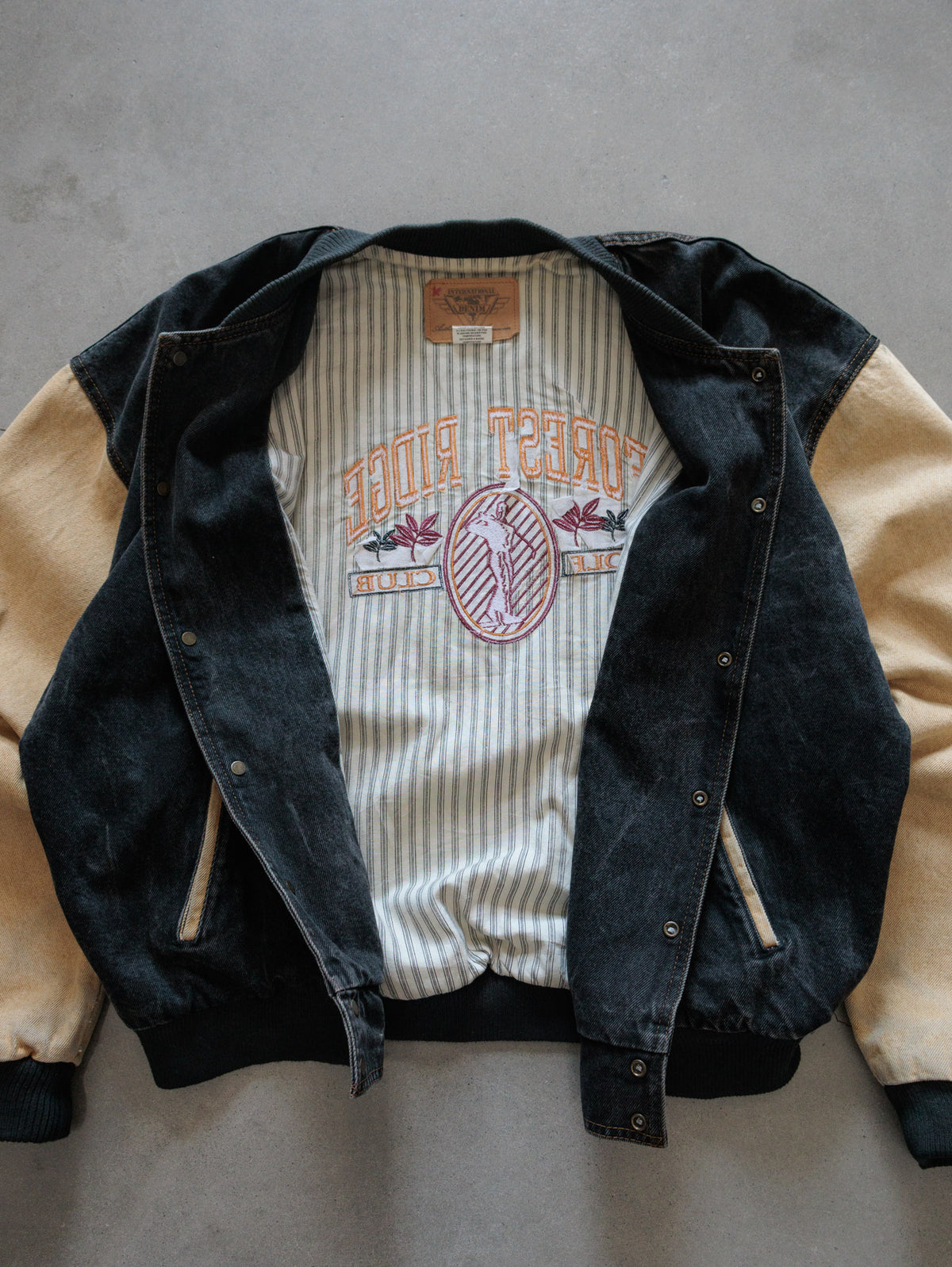 Vintage 90s Black & Beige Forest Ridge Golf Club Varsity Jacket (XL)