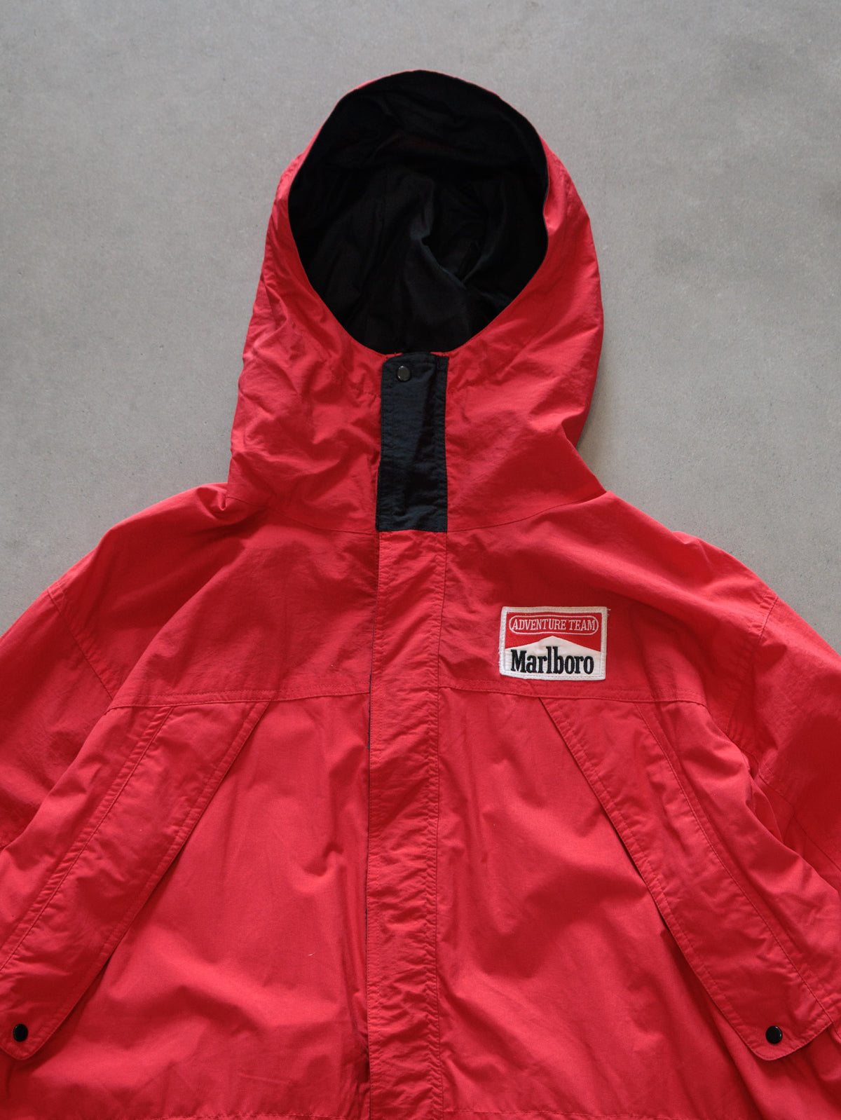 Vintage 90s Red Marlboro Adventure Team Windbreaker (L)