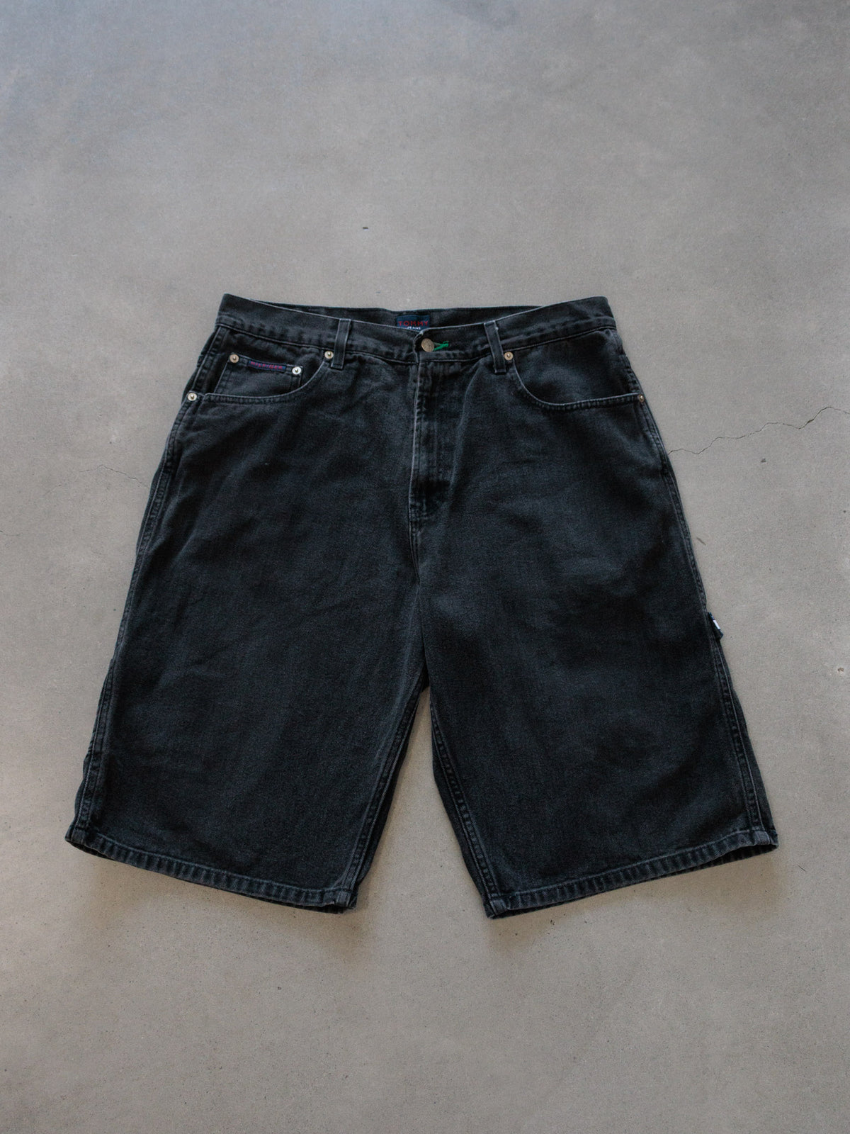 Vintage Black Tommy Hilfiger Carpenter Shorts (W34)