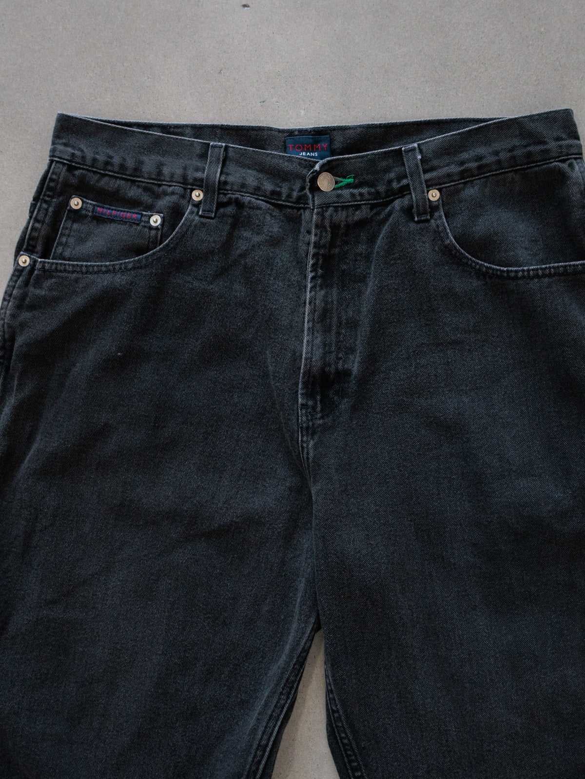 Vintage Black Tommy Hilfiger Carpenter Shorts (W34)