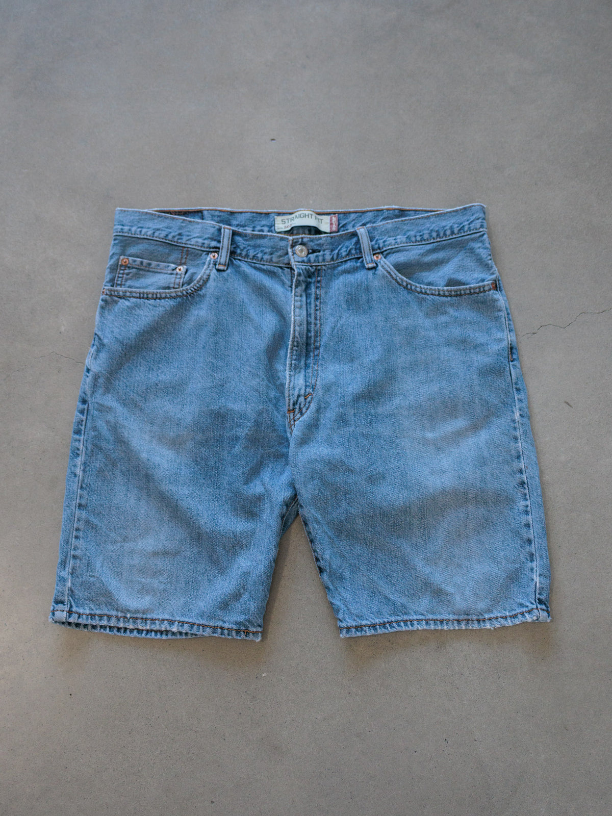 Vintage Levi's 505 Denim Shorts (W38)