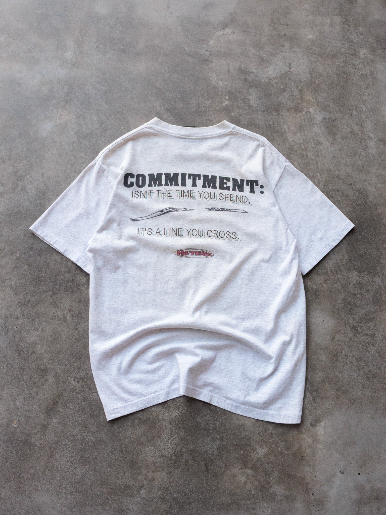 Vintage 90s Grey No Fear Commitment Slogan Tee (L)