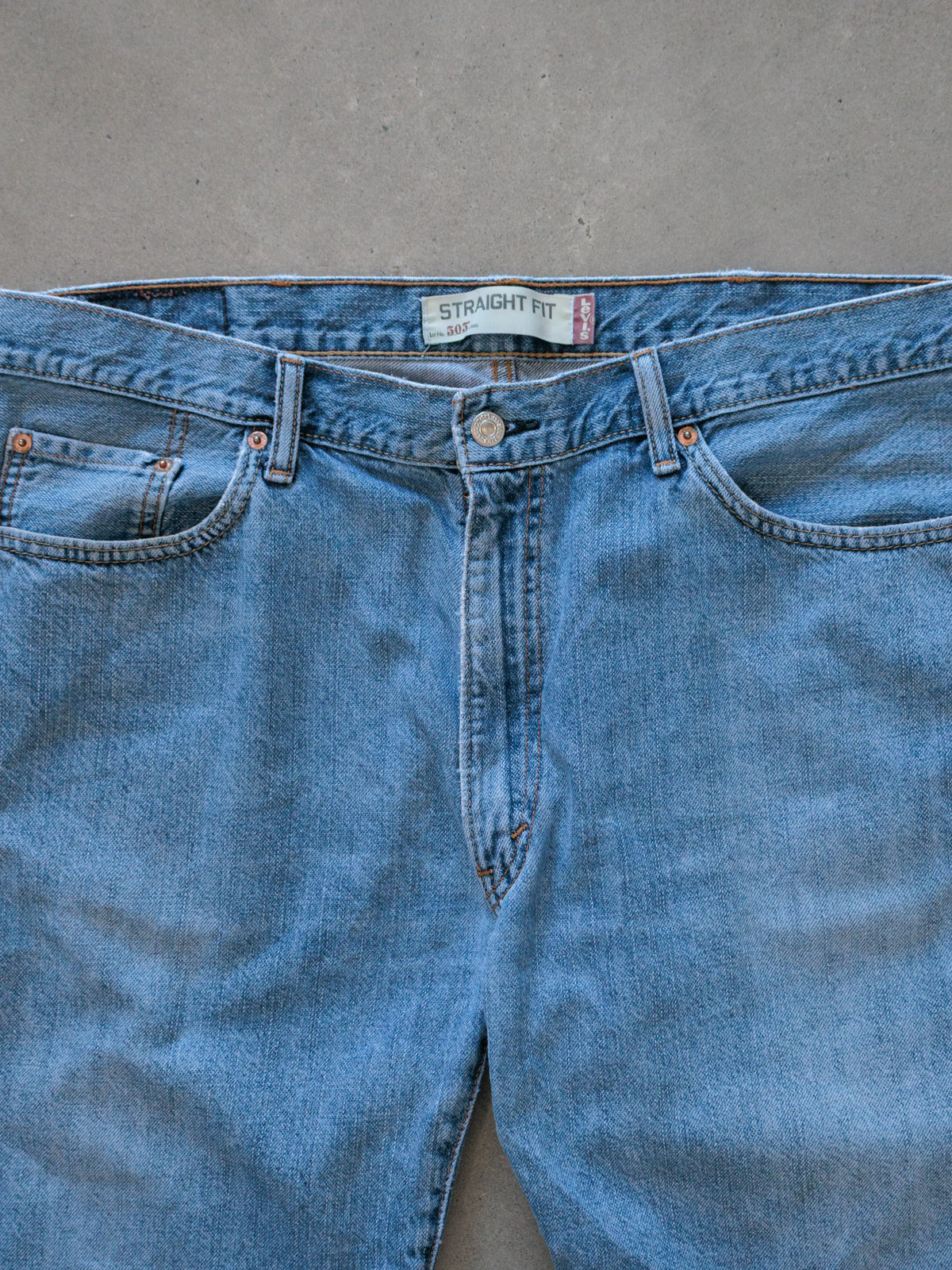 Vintage Levi's 505 Denim Shorts (W38)