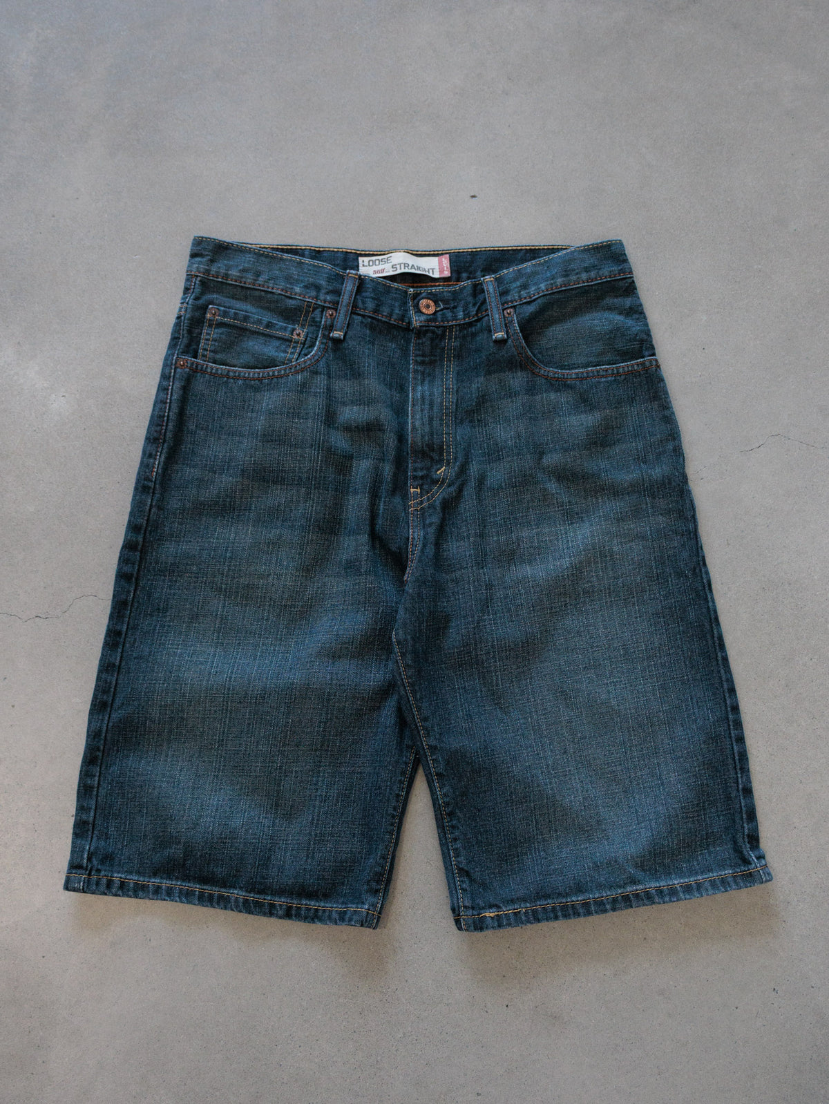 Vintage 00s Blue Levi's Denim Shorts (W32)