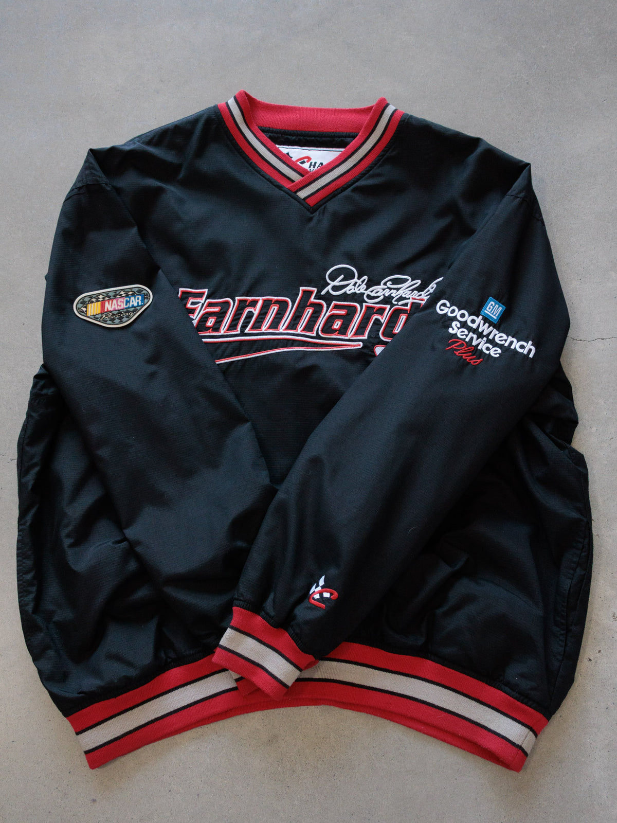 Vintage 00s Black NASCAR Dale Earnhardt Jacket (XL)