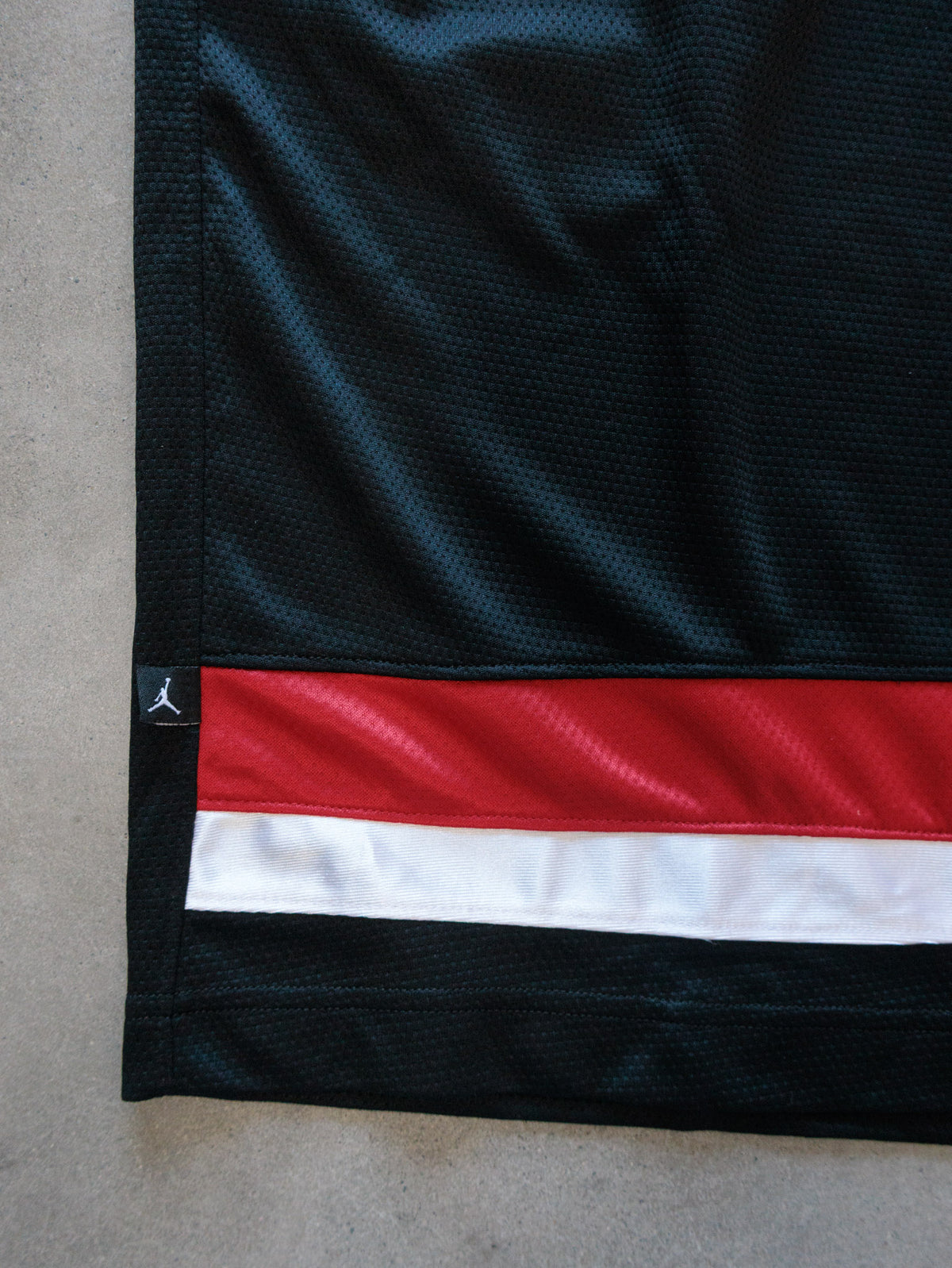 Vintage 00s Black Jordan Basketball Shorts (S)