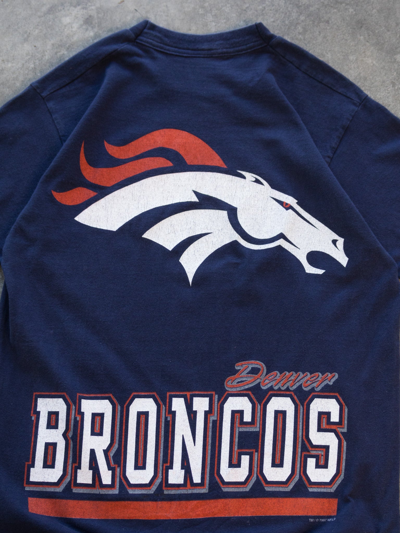 Vintage 1997 Denver Broncos Tee (M)
