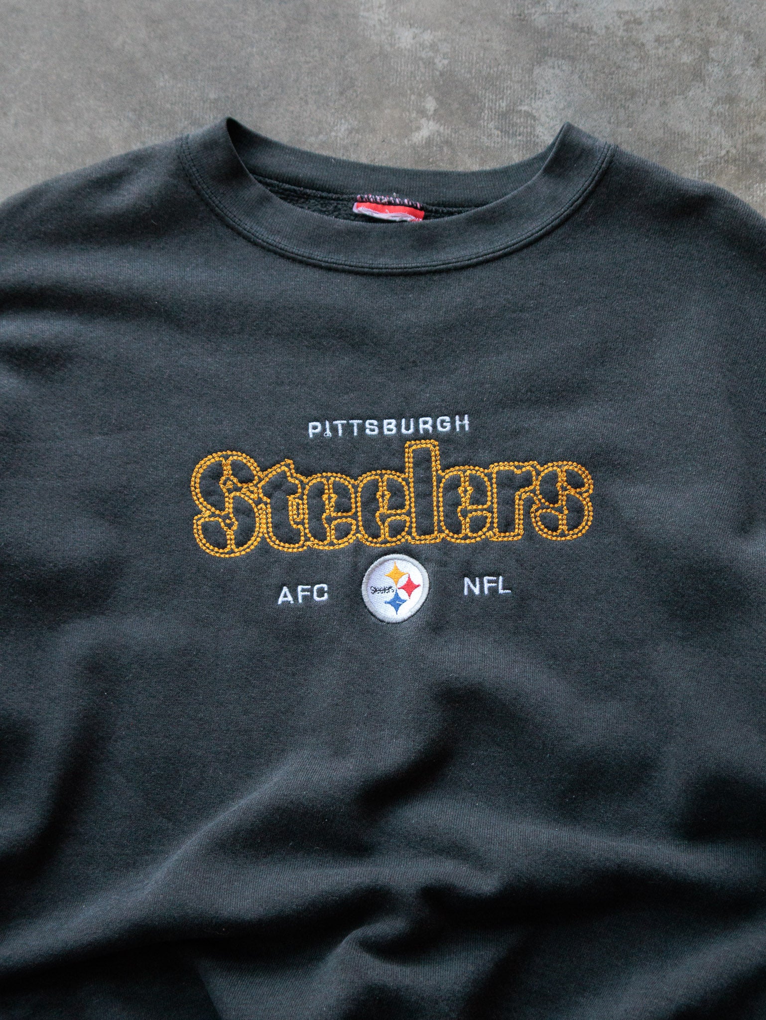 Vintage Black Pittsburgh Steelers Sweatshirt (XL)