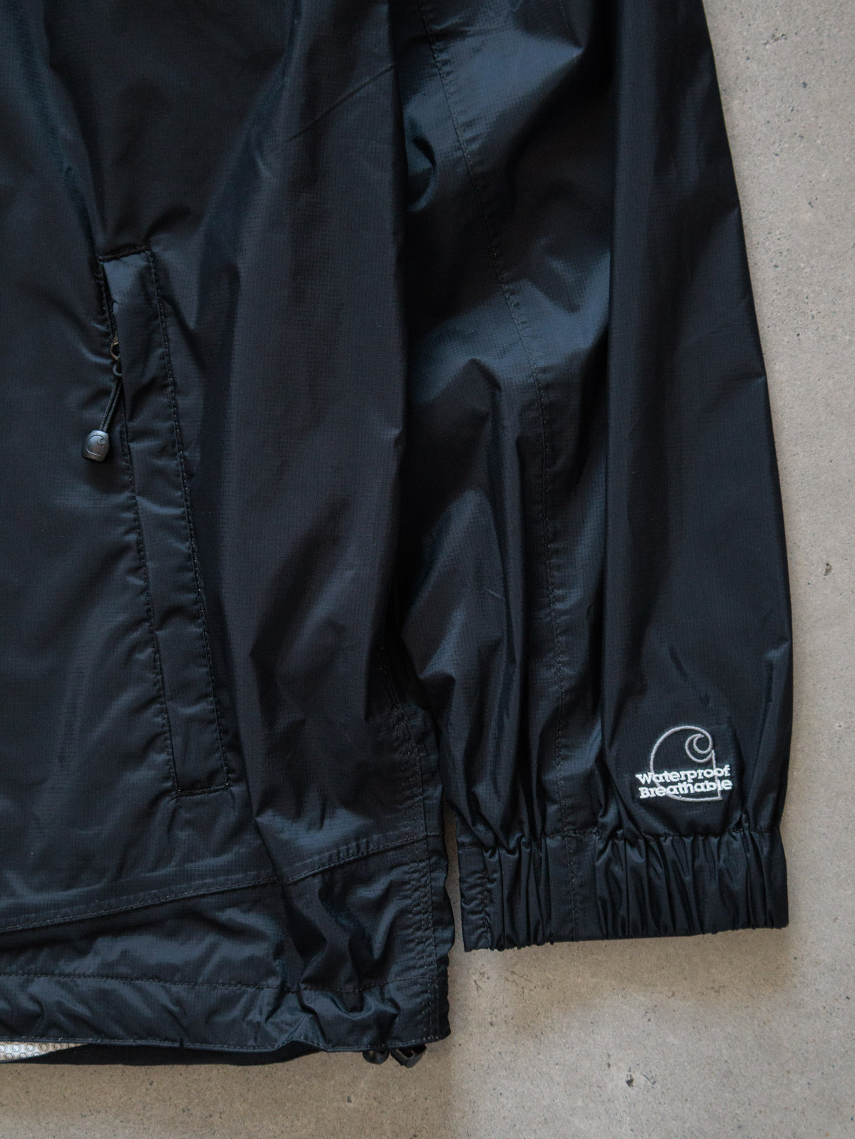 Vintage Carhartt J219 BLK 'Black' Windbreaker (XL)