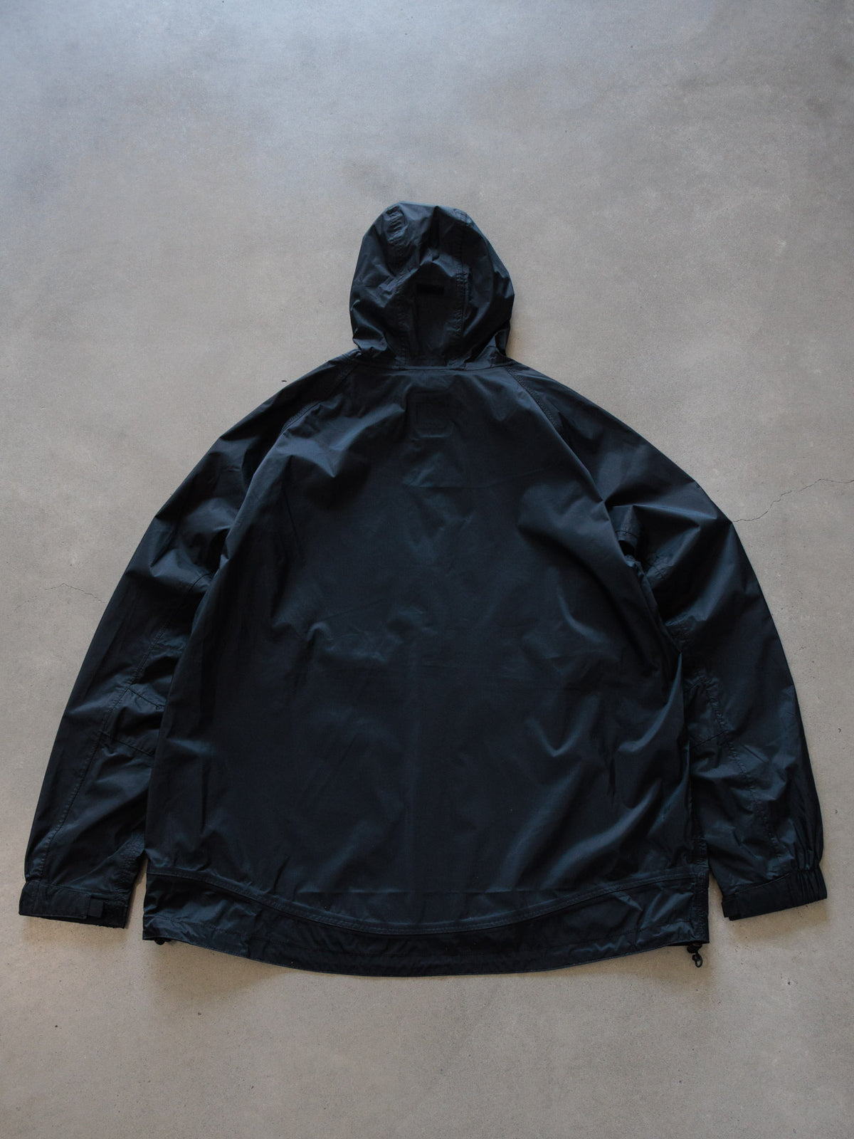 Vintage Carhartt J219 BLK 'Black' Windbreaker (XL)