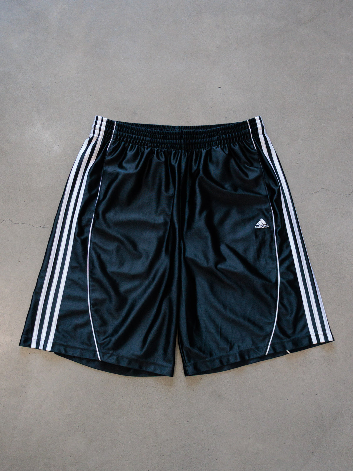 Vintage Black Adidas Shorts (XL)