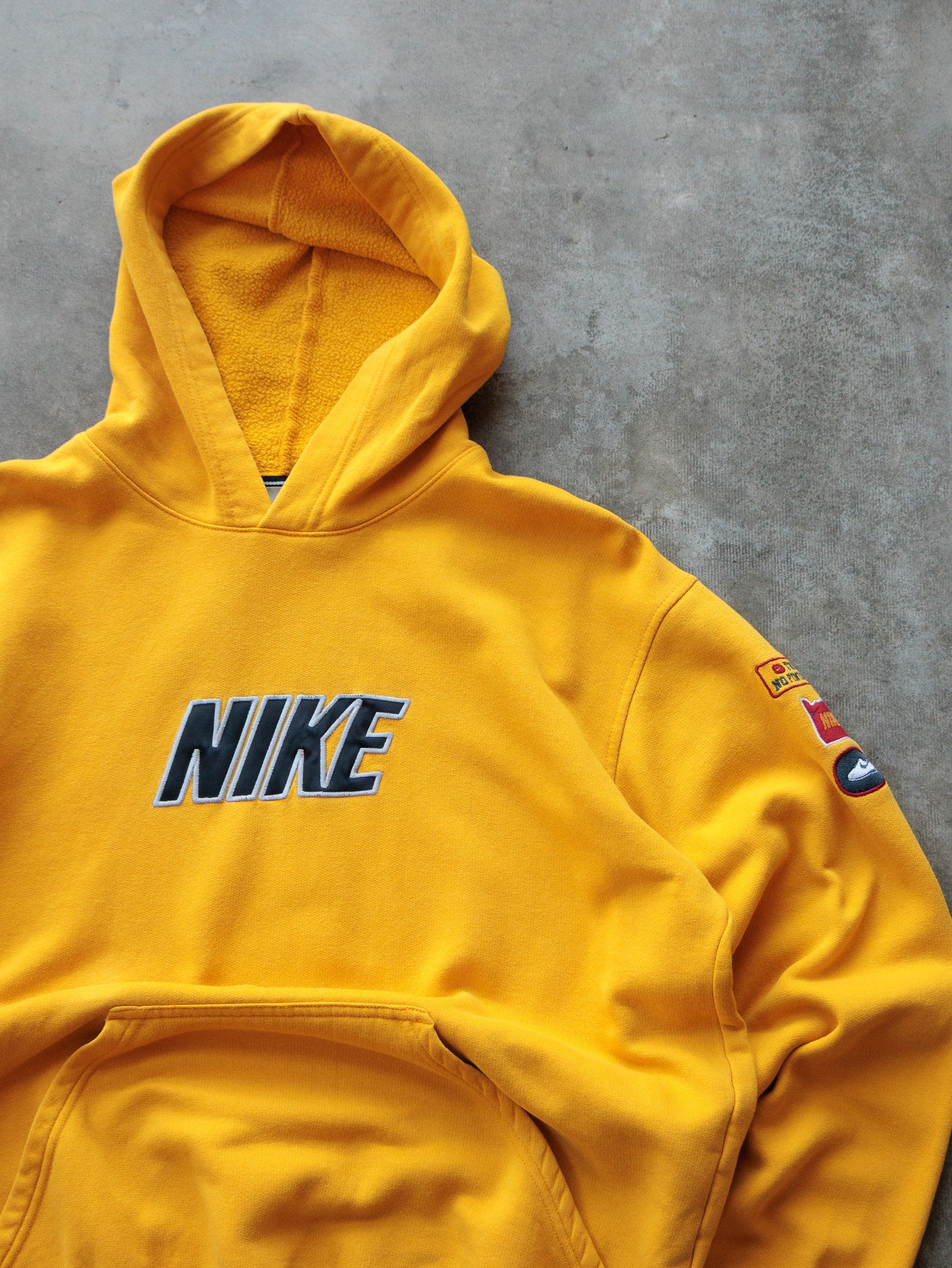 Vintage Yellow Nike Hoodie (M)